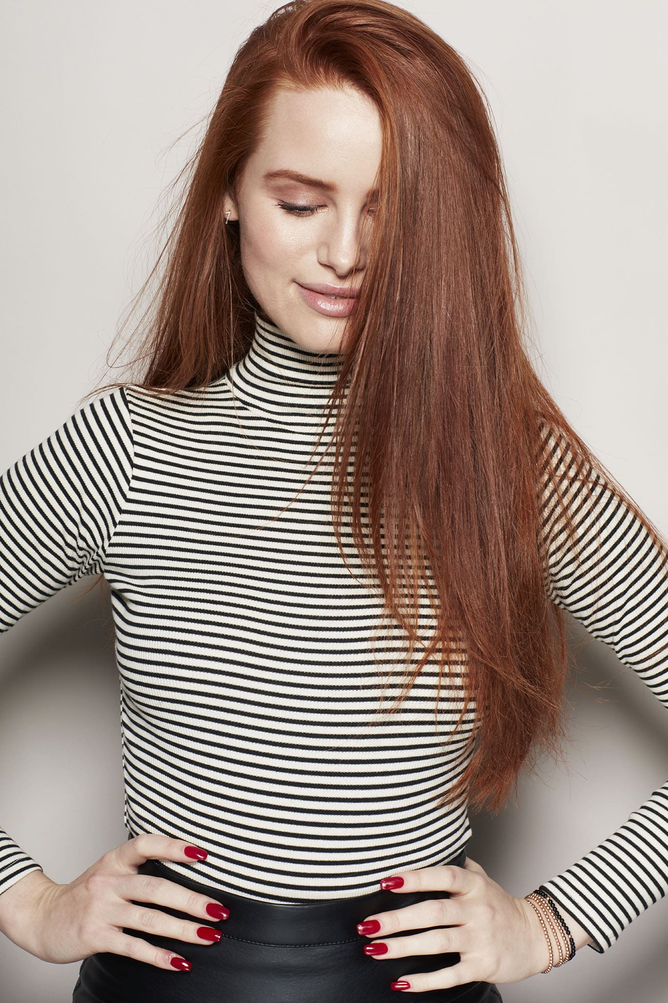 Madelaine Petsch iPhone Wallpapers - Wallpaper Cave