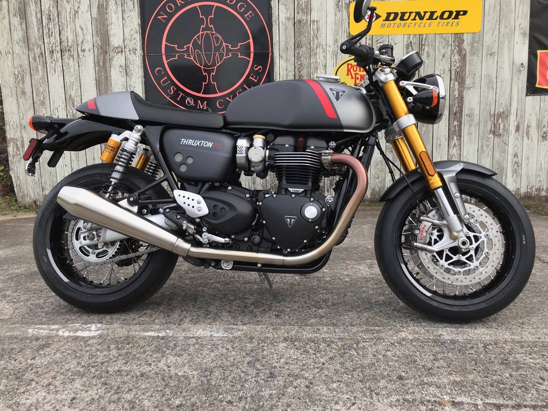 New 2020 Triumph Thruxton RS. Motorcycles in Charleston SC. TRI990337 Matte Storm Grey / Silver Ice