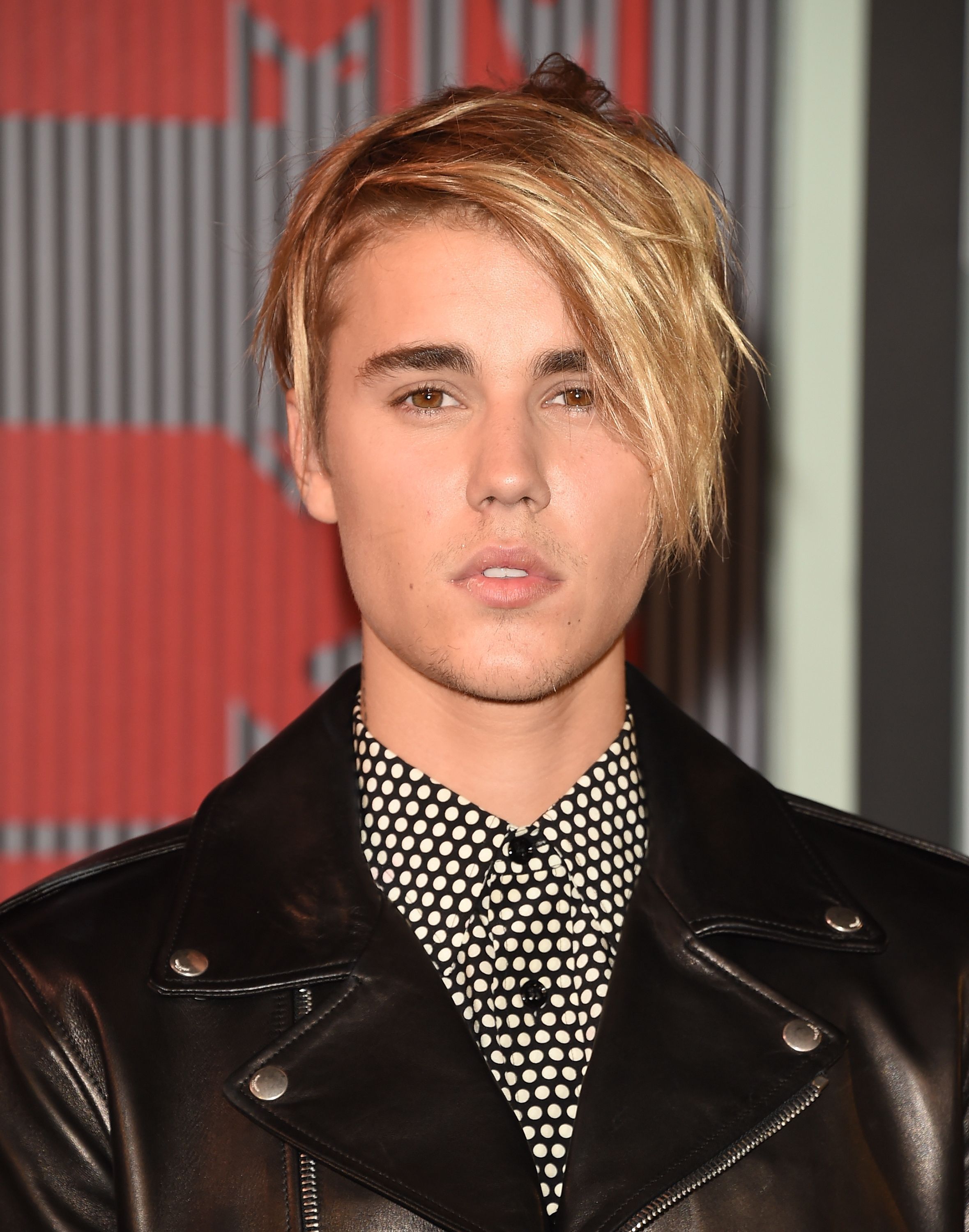 How Well Do You Know The Lyrics To “What Do You Mean” By Justin Bieber?. Justin bieber long hair, Justin bieber, Justin beiber hair