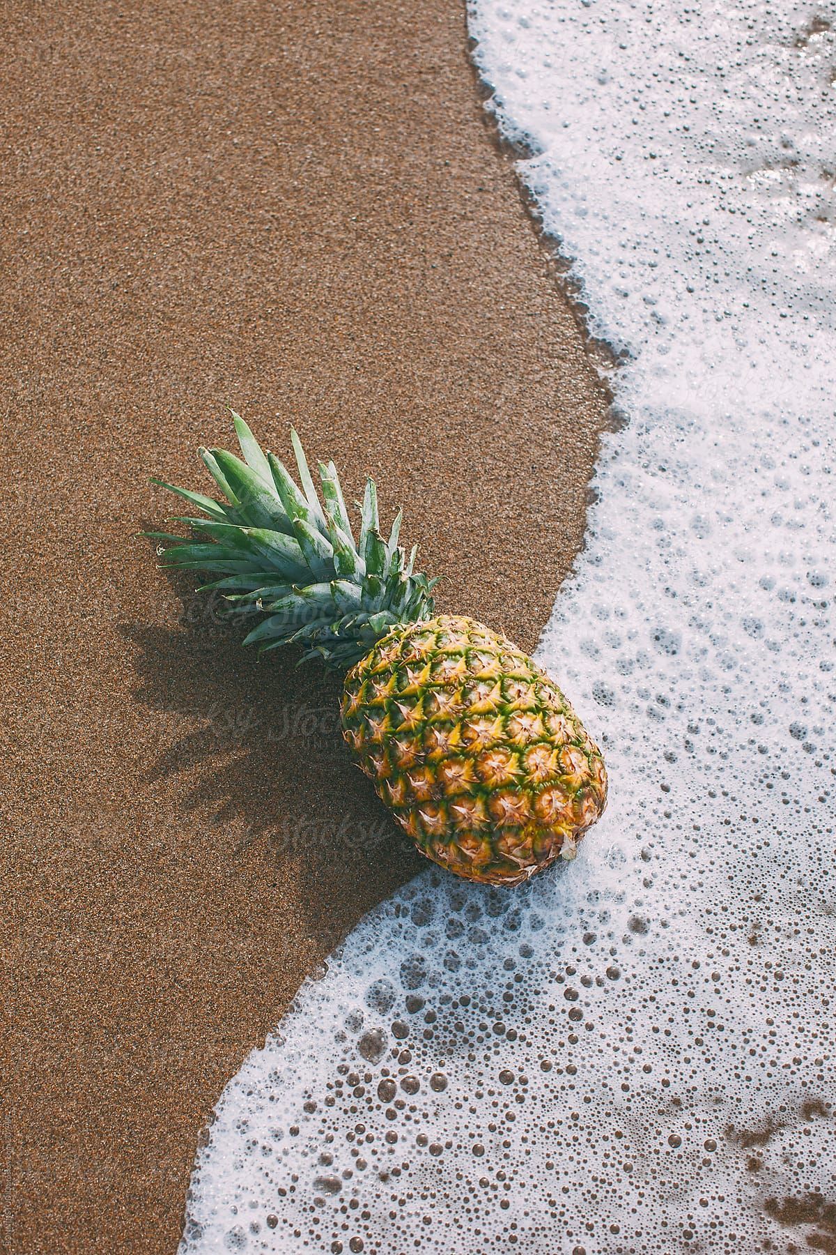 Pineapple On The Beach. Summer Time. Download This High Resolution By BONNINSTUDIO Fro. Pineapple Wallpaper, Wallpaper Iphone Summer, Summer Wallpaper