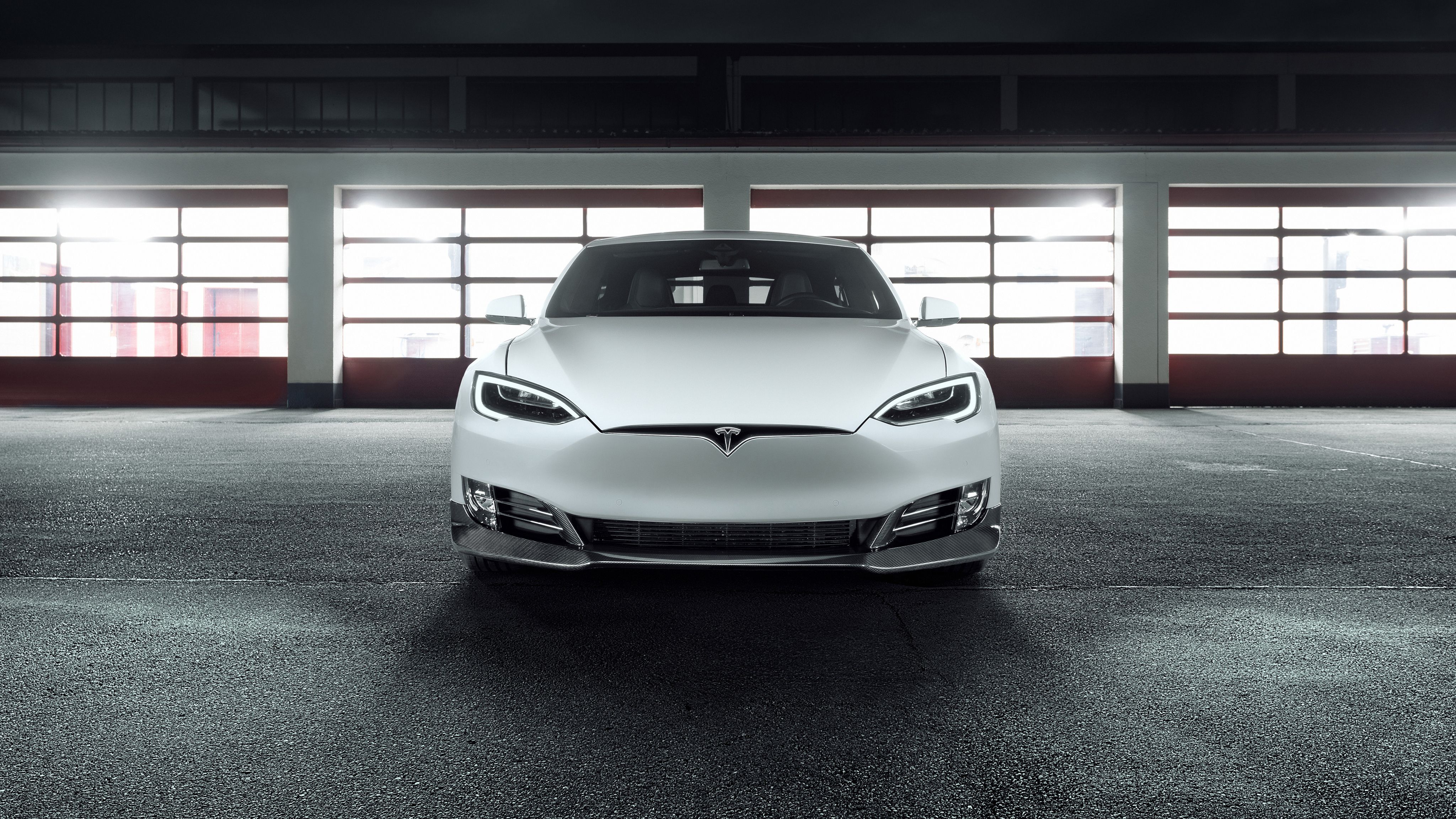 White electric vehicle Tesla Model S, front view Desktop wallpaper 1024x1024