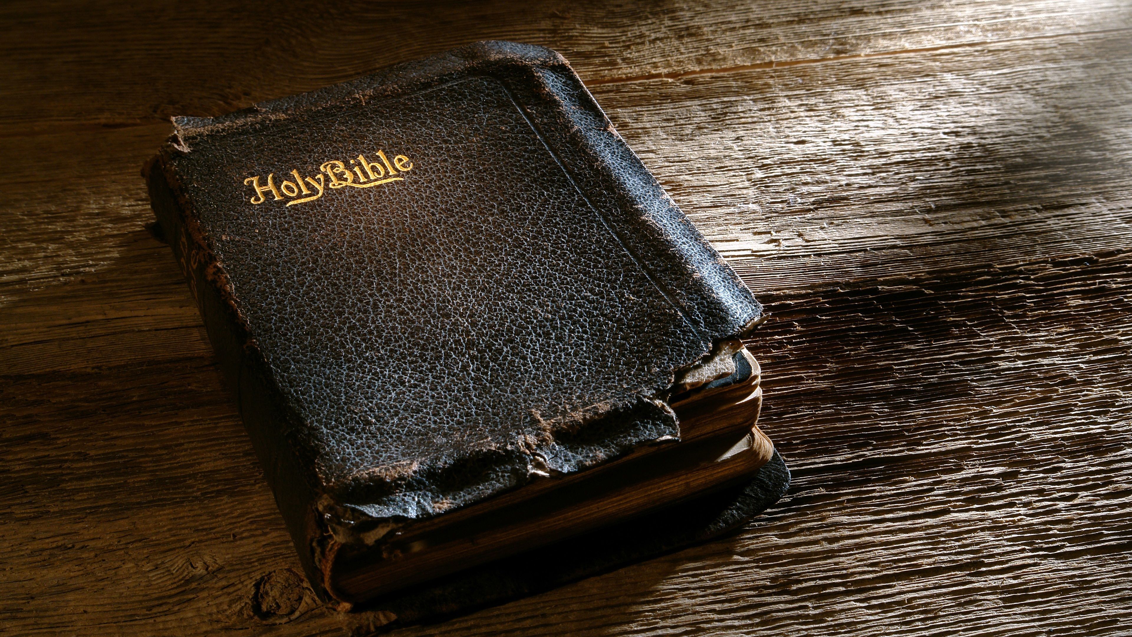 Old Bible Wallpaper Free Old Bible Background