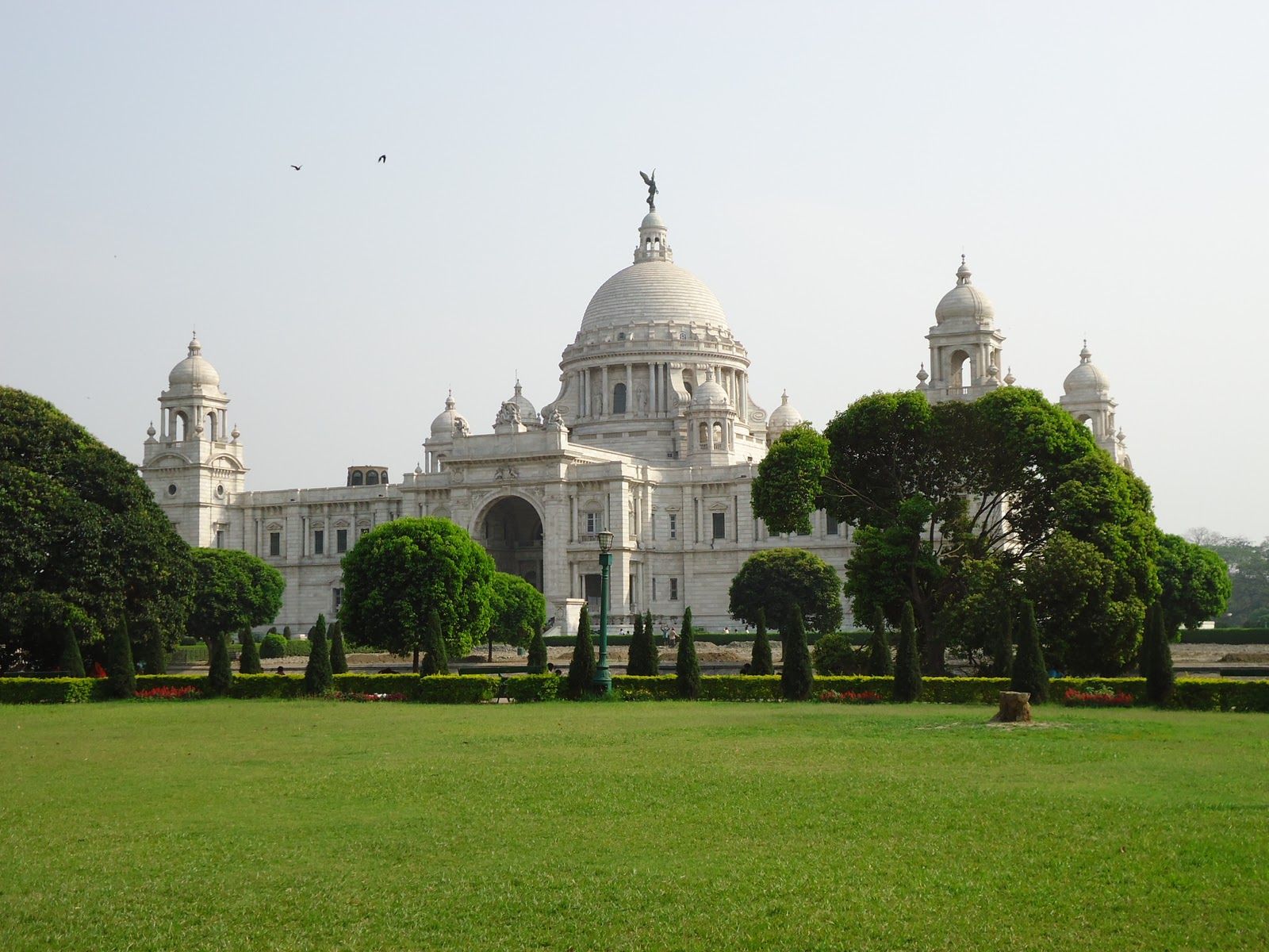 The Victoria Memorial, Kolkata, India HD Wallpaper