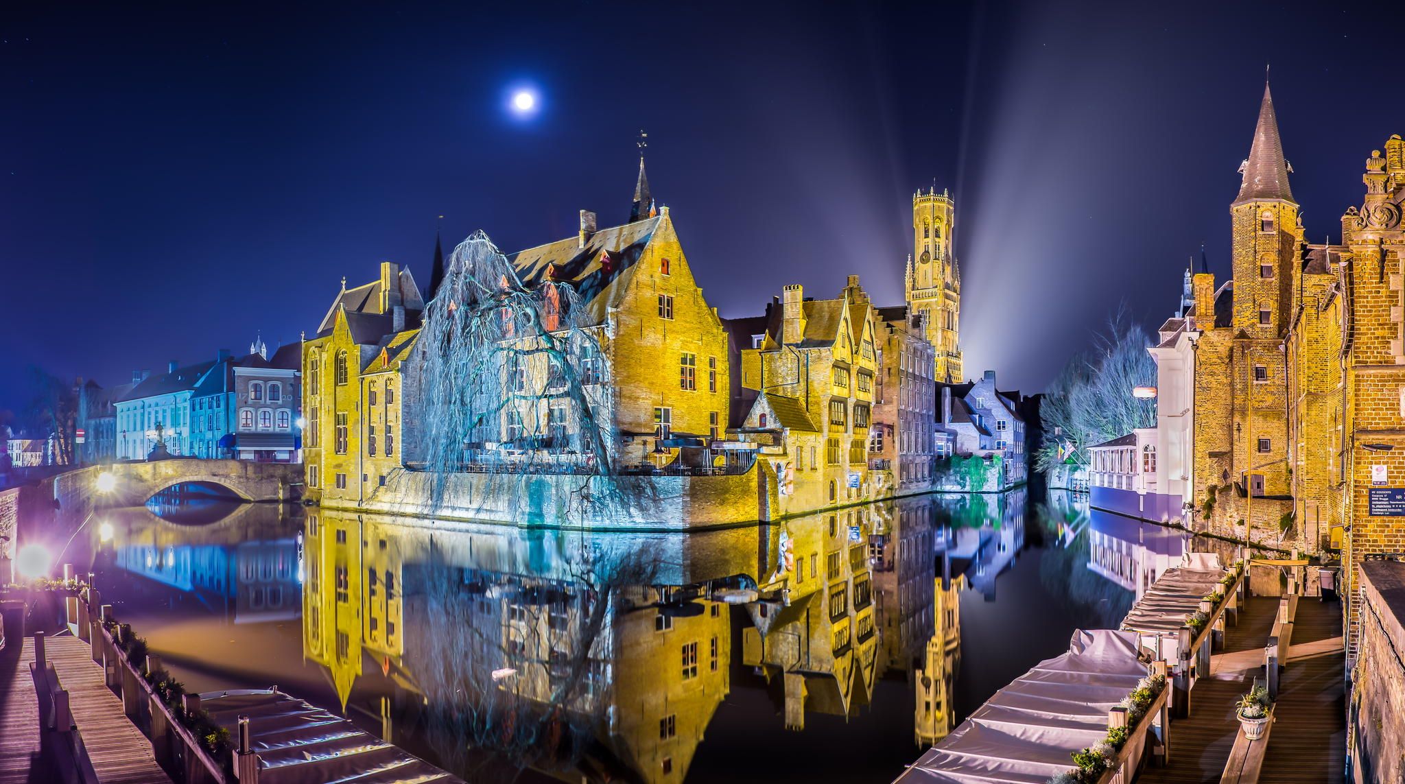 An amazing nighttime panorama of Bruges, Belgium, by Hans Van Kerckhoven