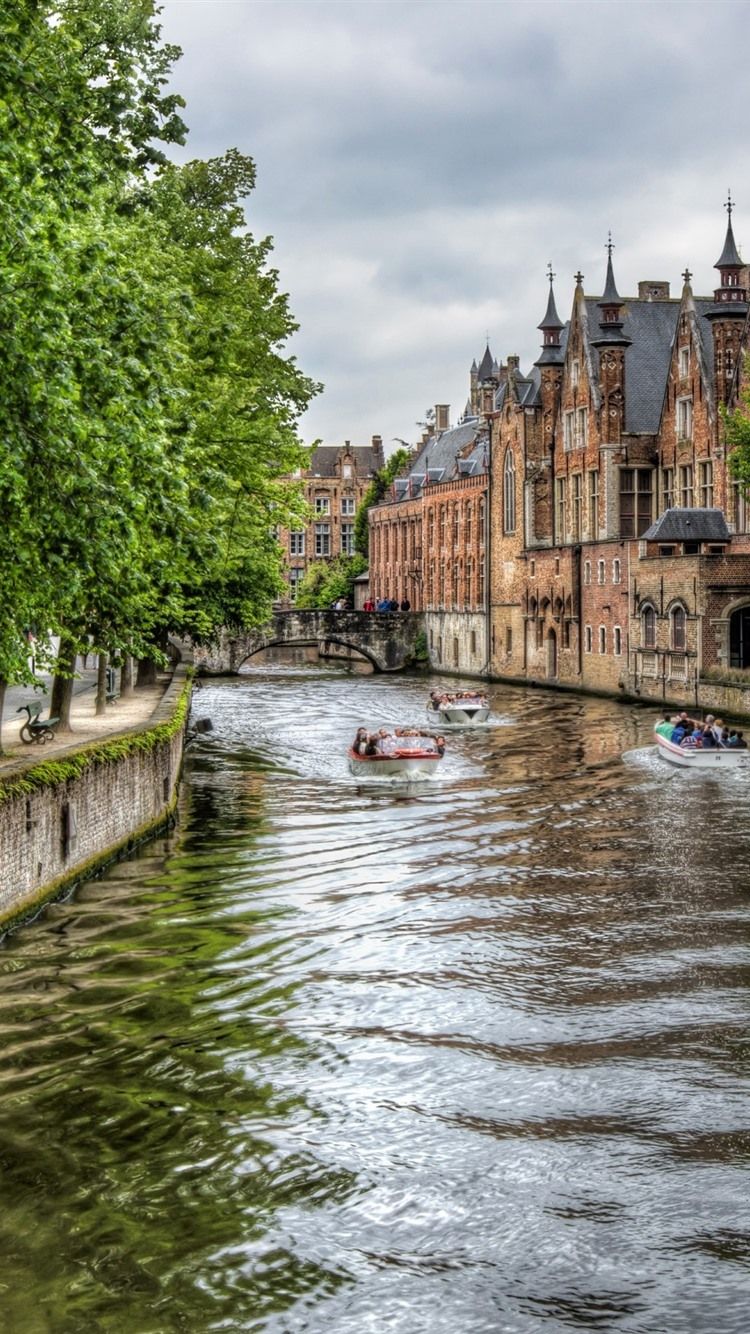 Wallpaper Belgium, Bruges, river, boats, city, houses 2880x1800 HD Picture, Image