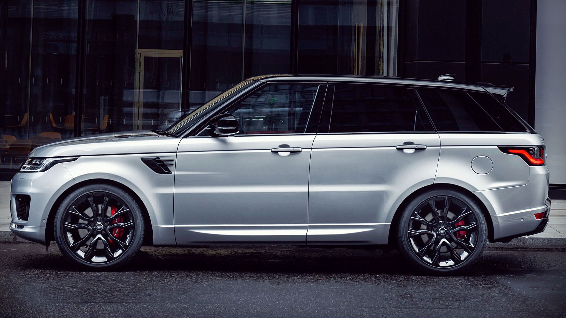 Range rover sport 2021