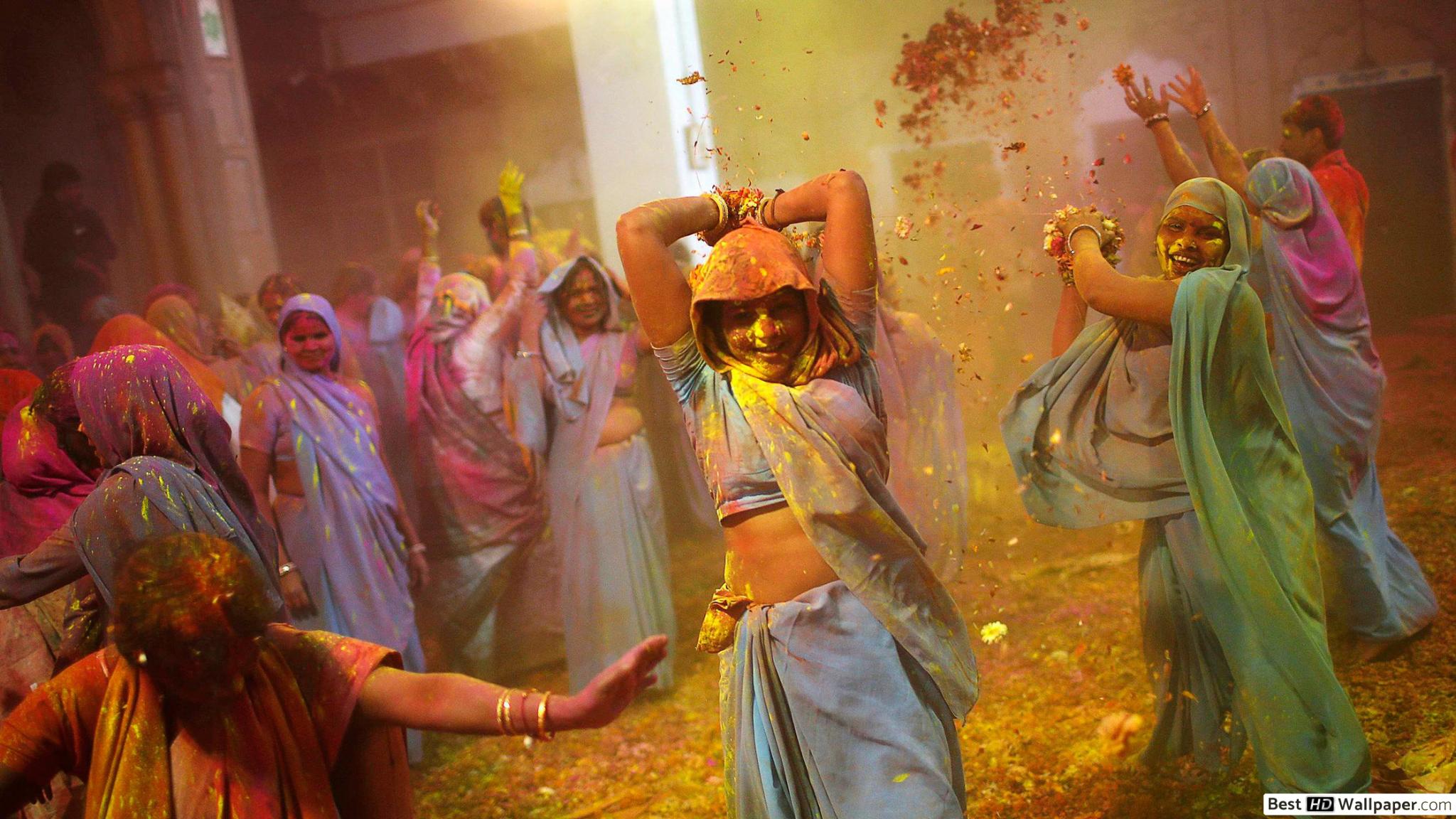 Women celebrates Holi Festival HD wallpaper download