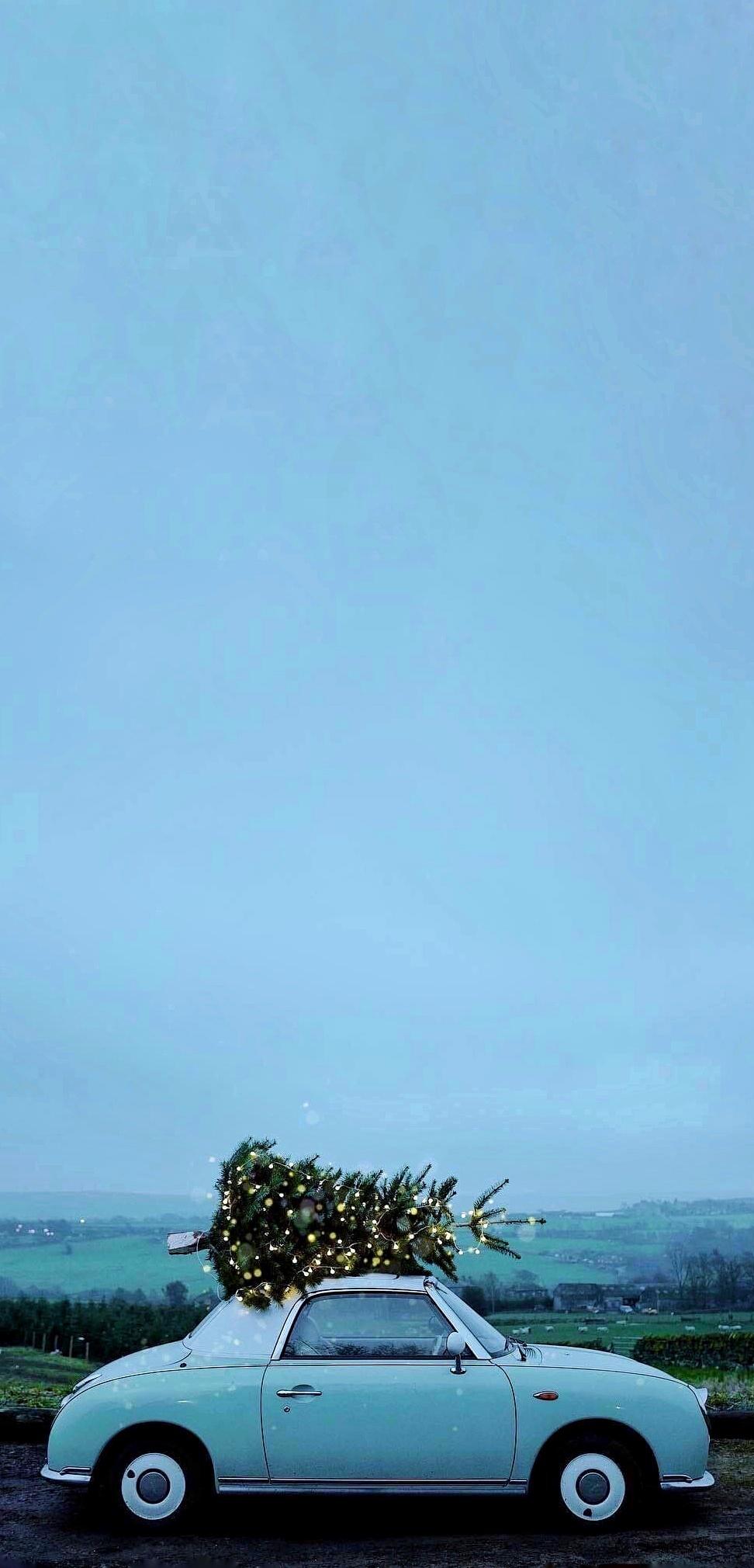 Christmas tree on Nissan Figaro 972×2020