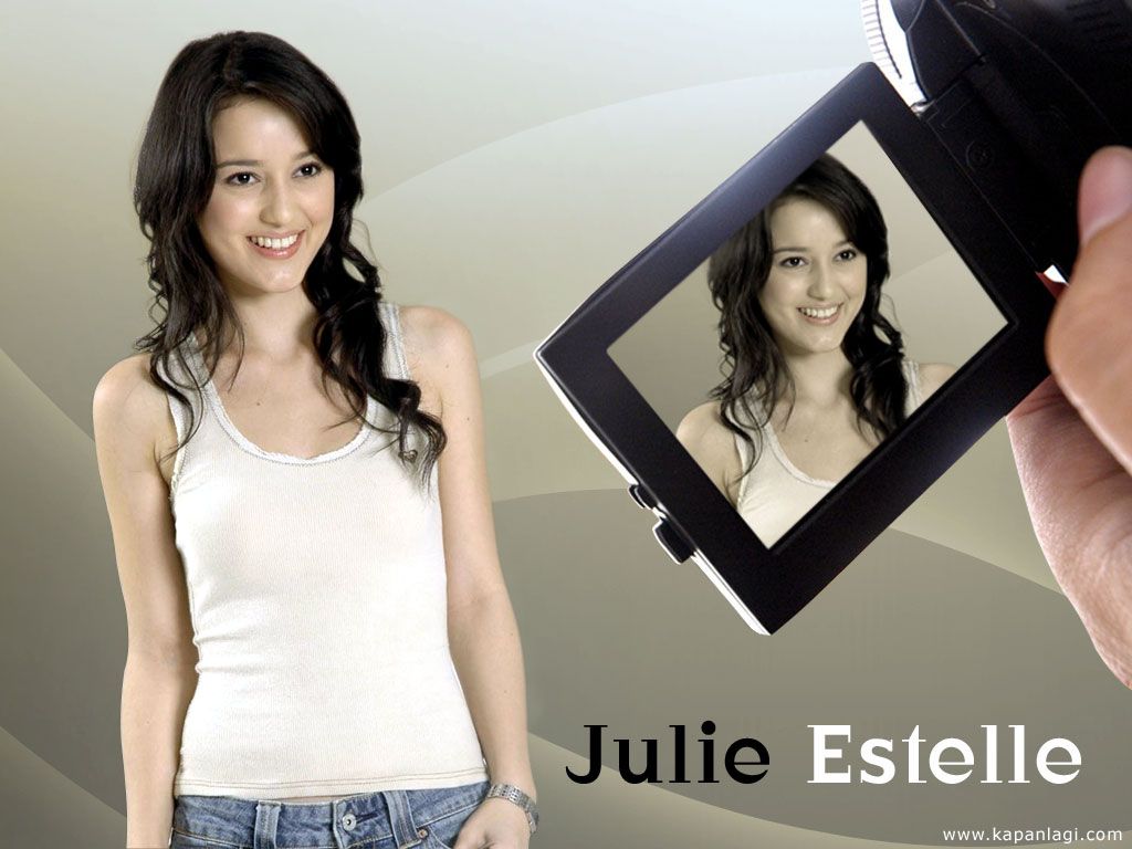 Wallpaper Julie Estelle