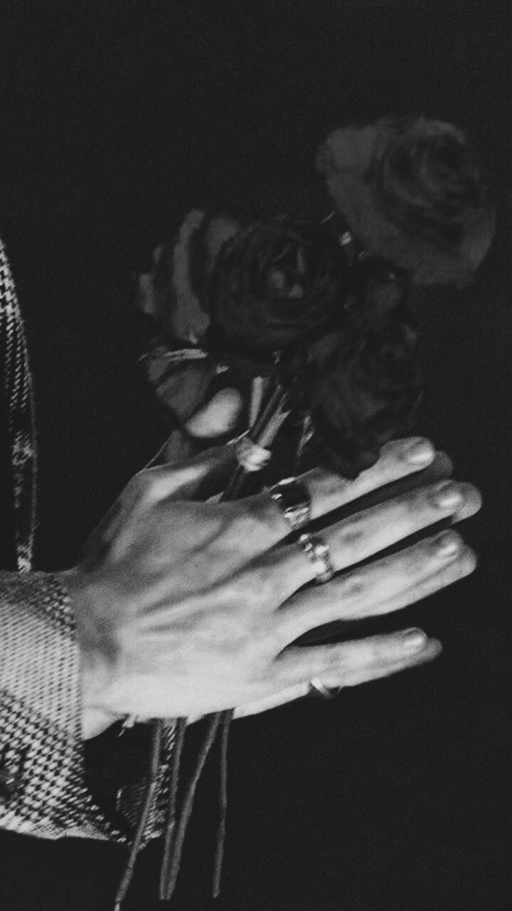 Harry Styles b&w aesthetic. Black and white aesthetic, Harry styles hands, Harry styles wallpaper