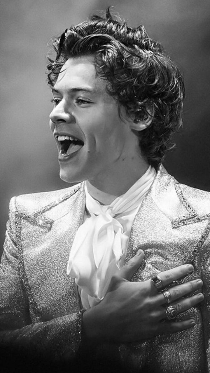 image about harry styles -> black and white. See more about Harry Styles, one direction and harry