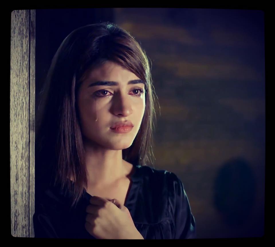 Kinza Hashmi's Biography. Portfolio. Image. Photo. HD Picture 2021