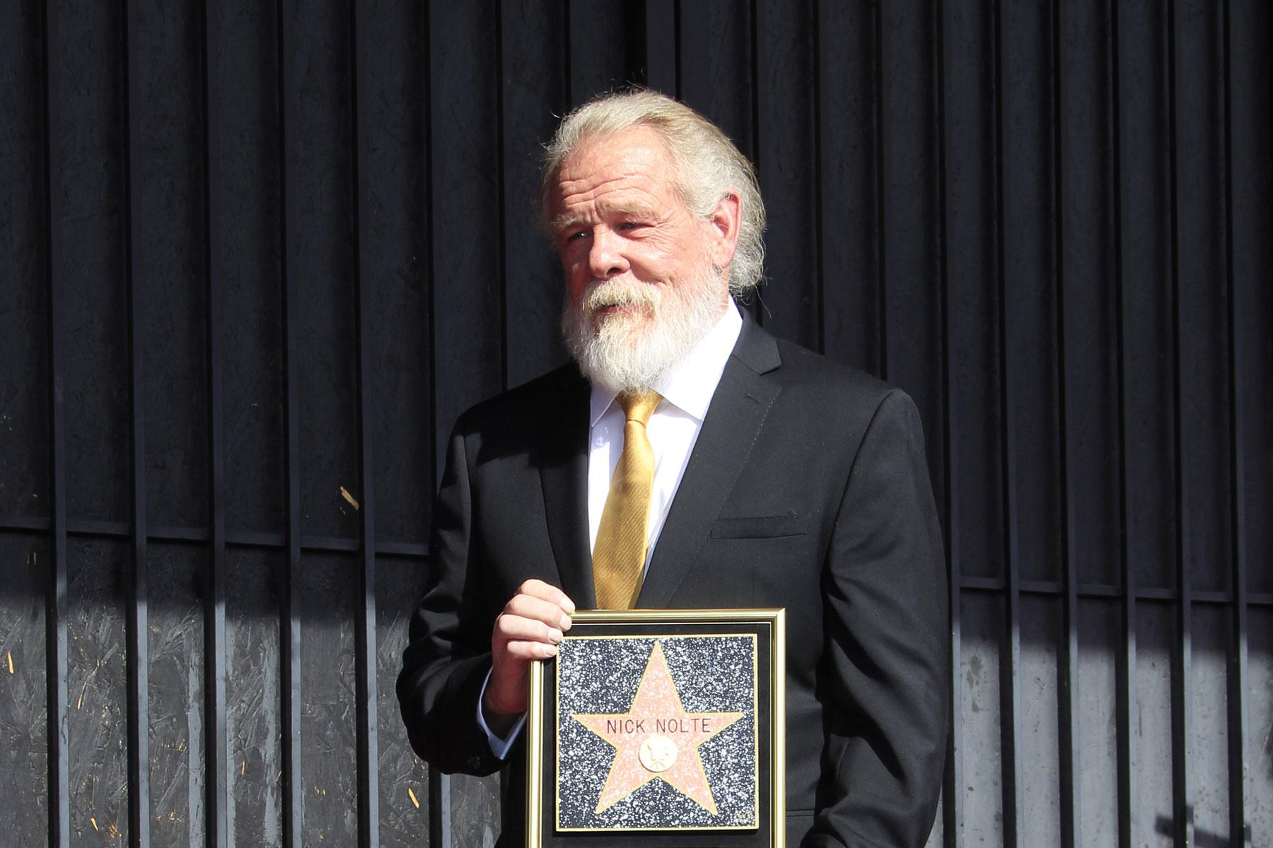 2048x854 nick nolte background