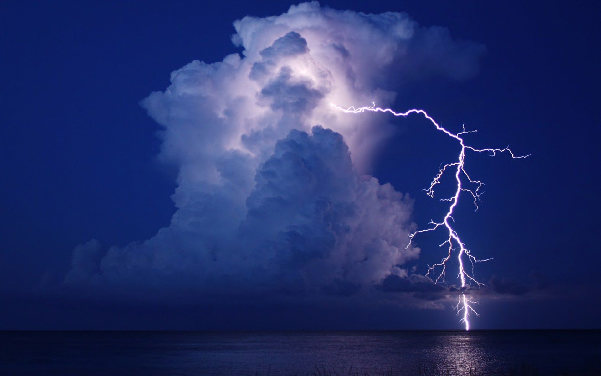 HD Lightning Storm Background