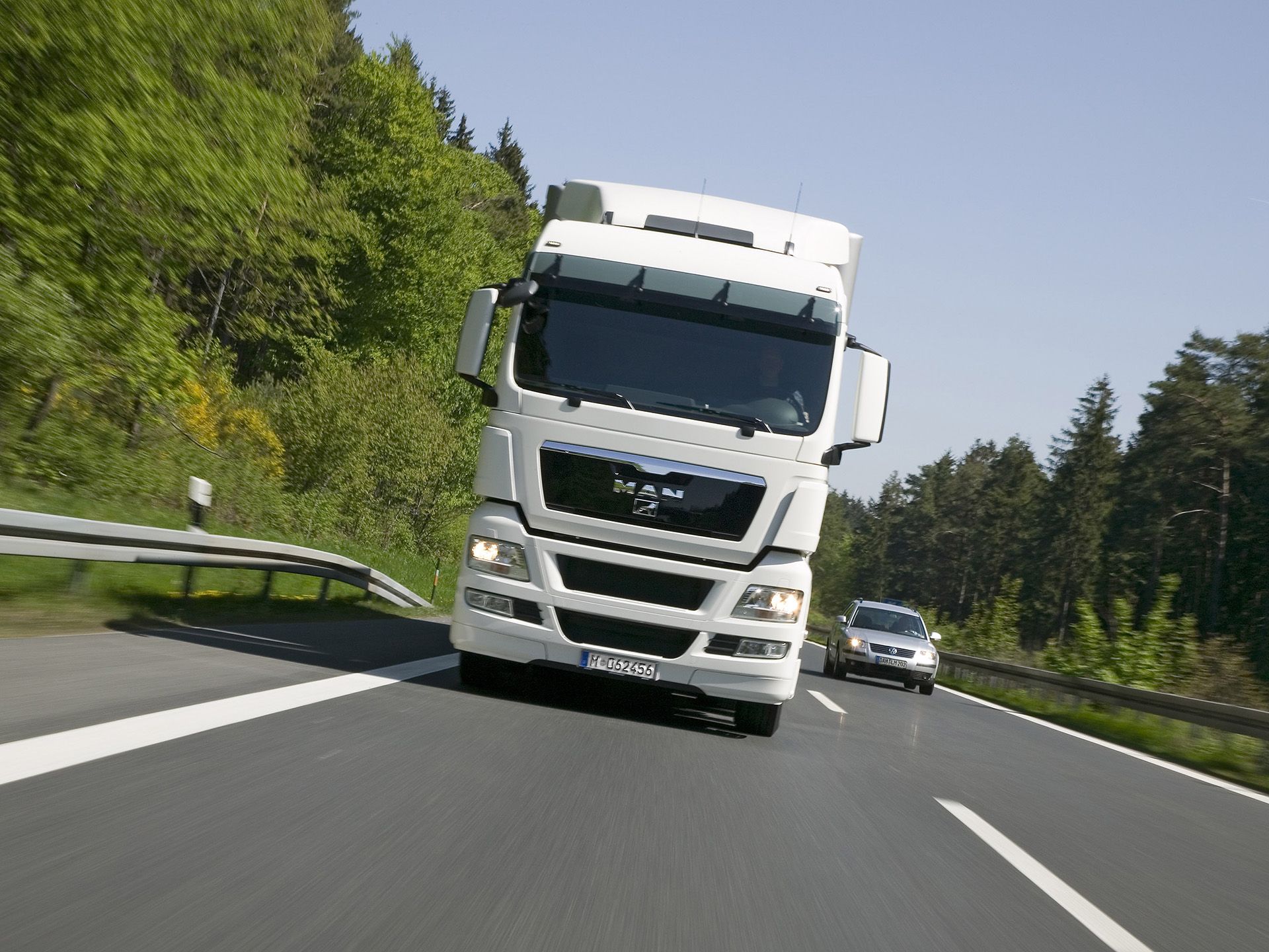 MAN TGX picture. MAN photo gallery