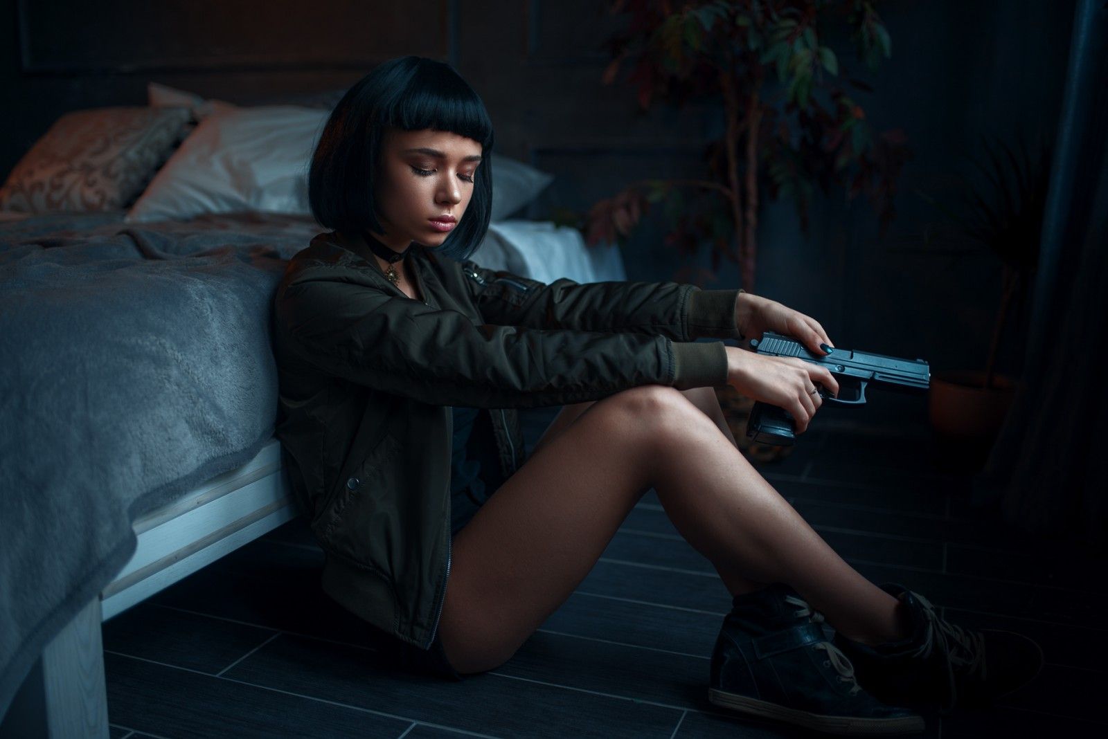 Wallpaper, model, black hair, Leon, Mathilda, sitting, portrait, necklace, jacket, gun, women indoors 1920x1282