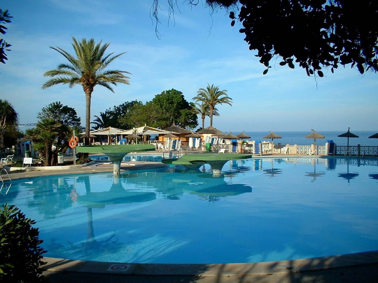 Spain holiday pool wallpaper. Spain holiday pool