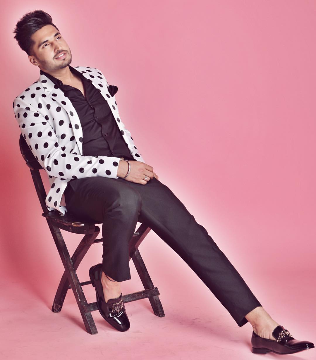Times Jassi Gill Gave Us Major Fashion Goals Lyrics Mint