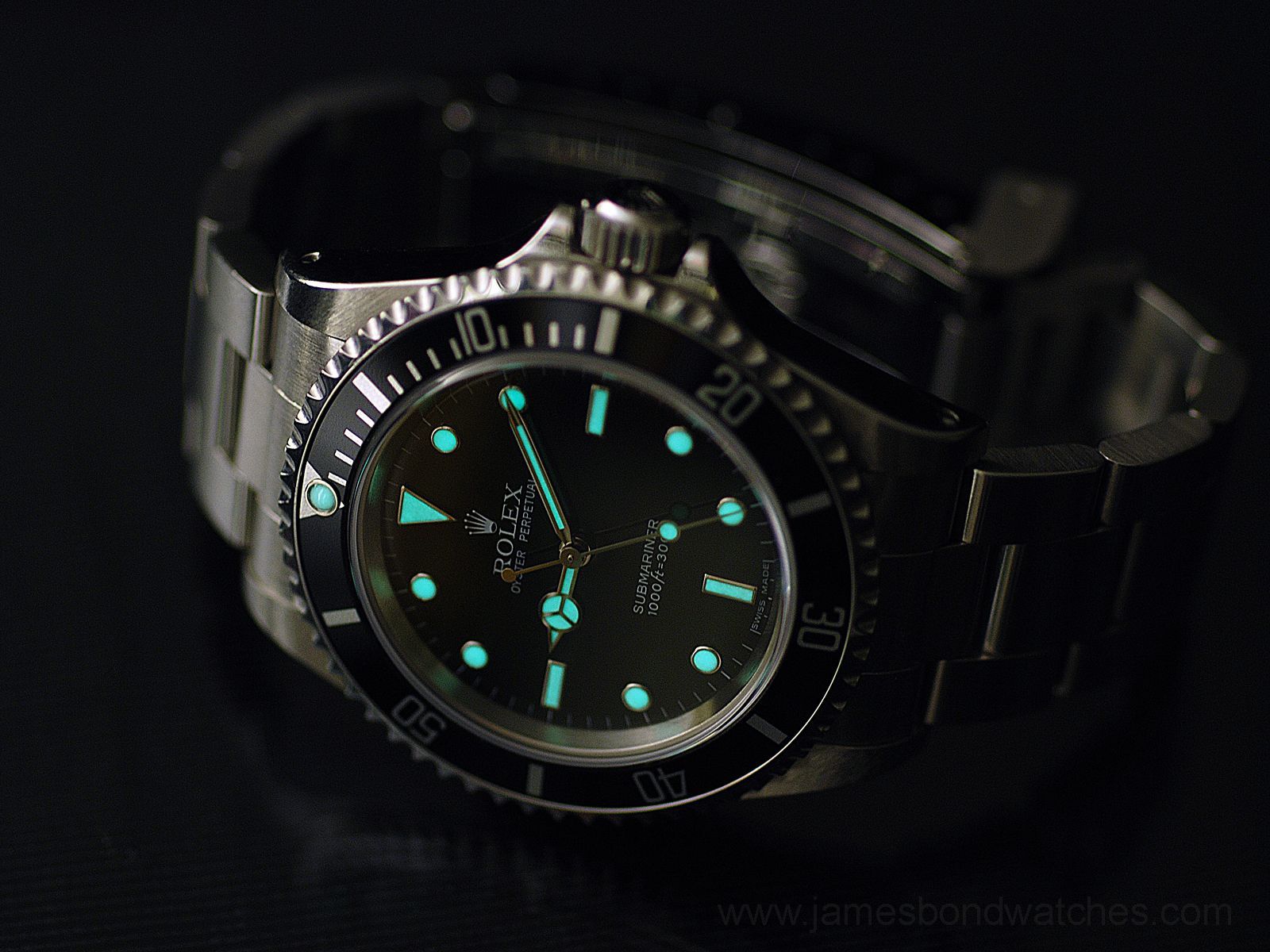 Résultat de recherche d'image pour wallpaper submariner rolex. Rolex, Dive watches, Submariner