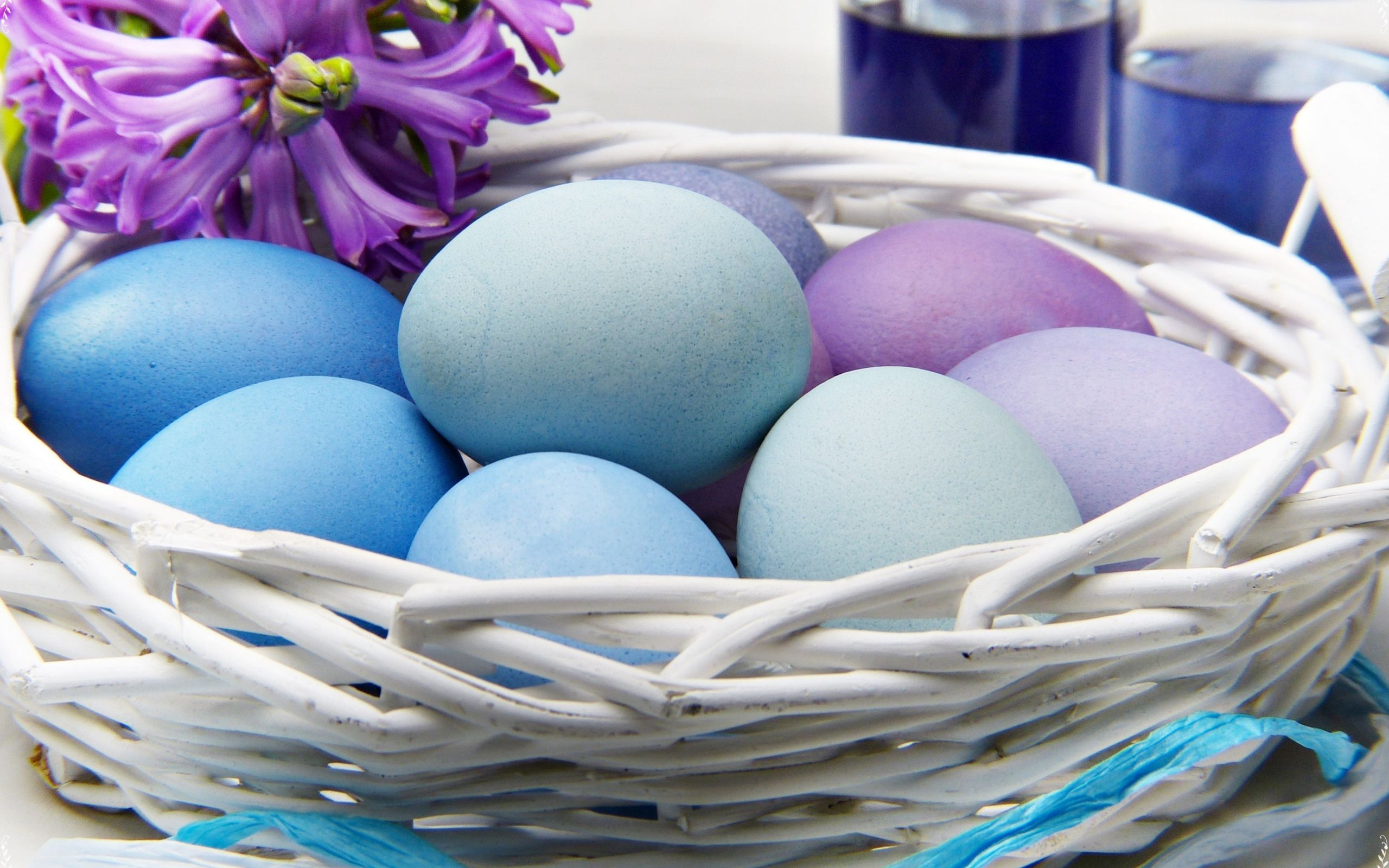 Download 2560x1600 wallpaper easter, eggs, colored, nest, close up, dual wide, widescreen 16: widescreen, 2560x1600 HD image, background, 3083
