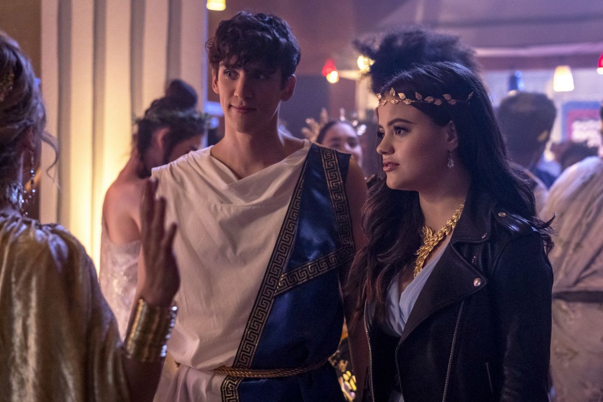 Charmed 1x15 Switches & Stones and Maggie. Charmed tv, Charmed tv show, Movie couples