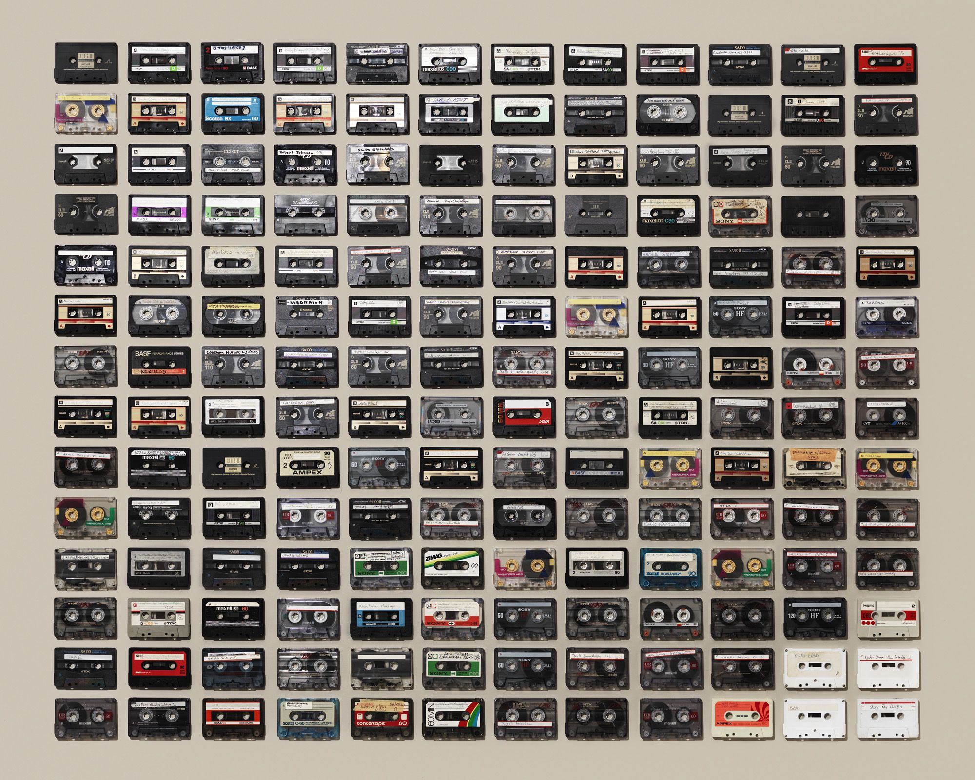 Man Made Cassette Tape Wallpaper:2000x1600