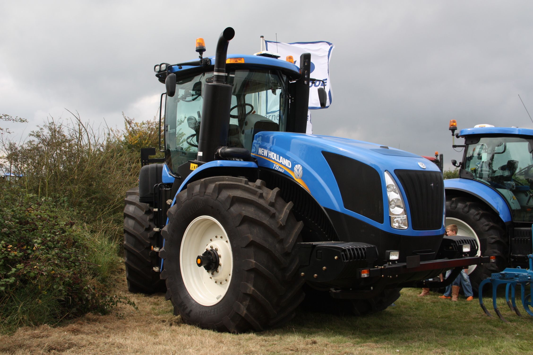 New Holland Tractor wallpaper, Vehicles, HQ New Holland Tractor pictureK Wallpaper 2019