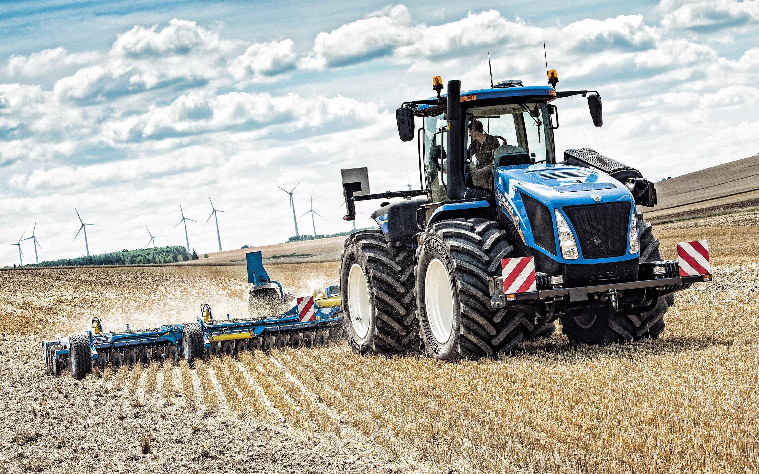 New Holland T Tier Agricultural Tractors, Field, Holland T9 530