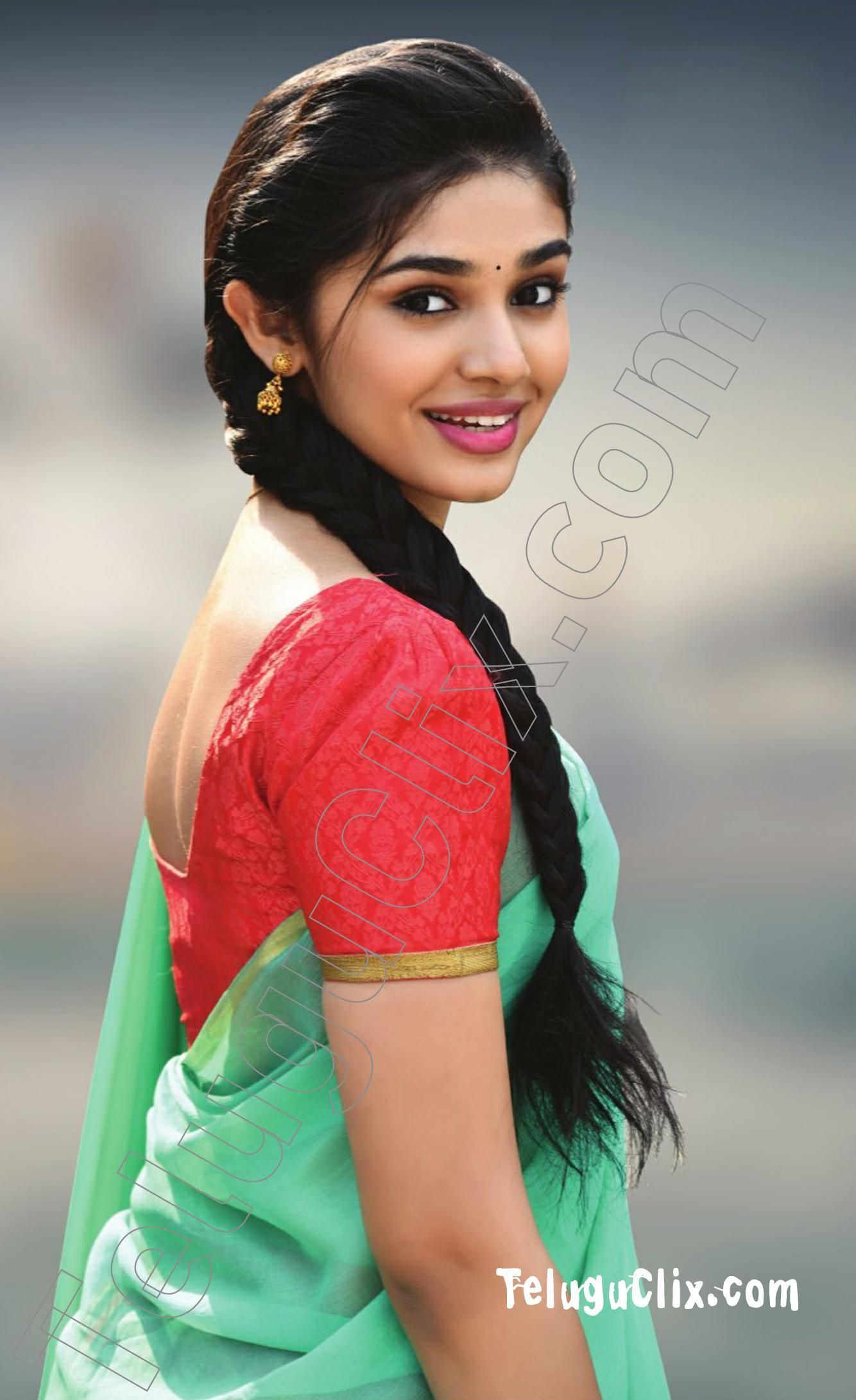 Keerthi Shetty Wallpaper