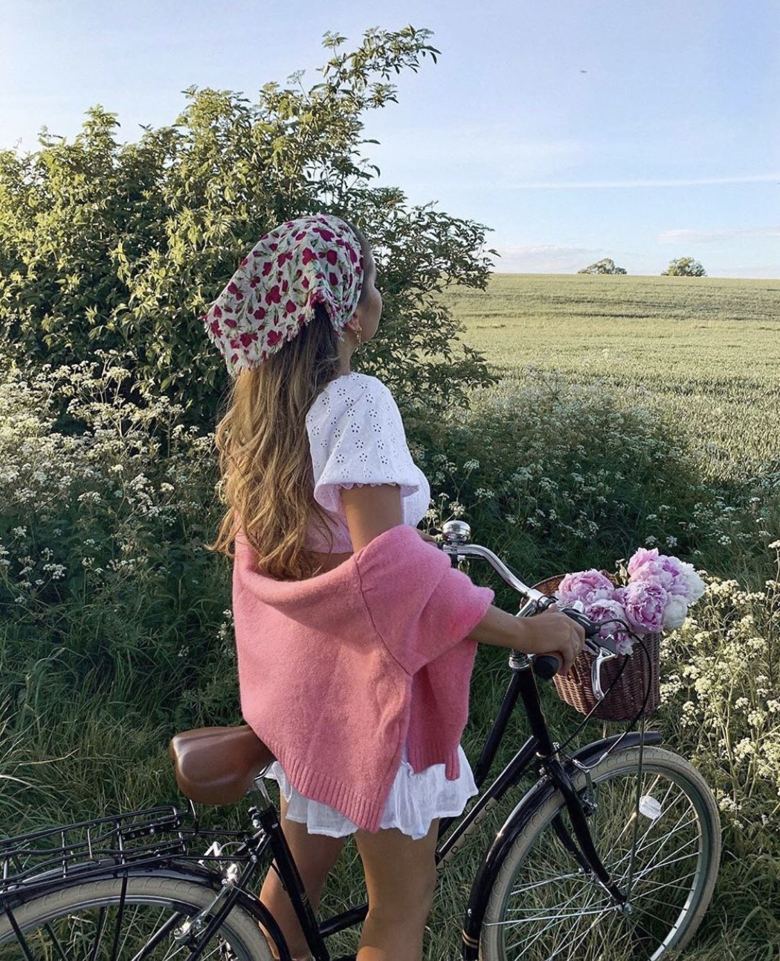 Instagram. Countryside girl, Aesthetic girl, Spring aesthetic