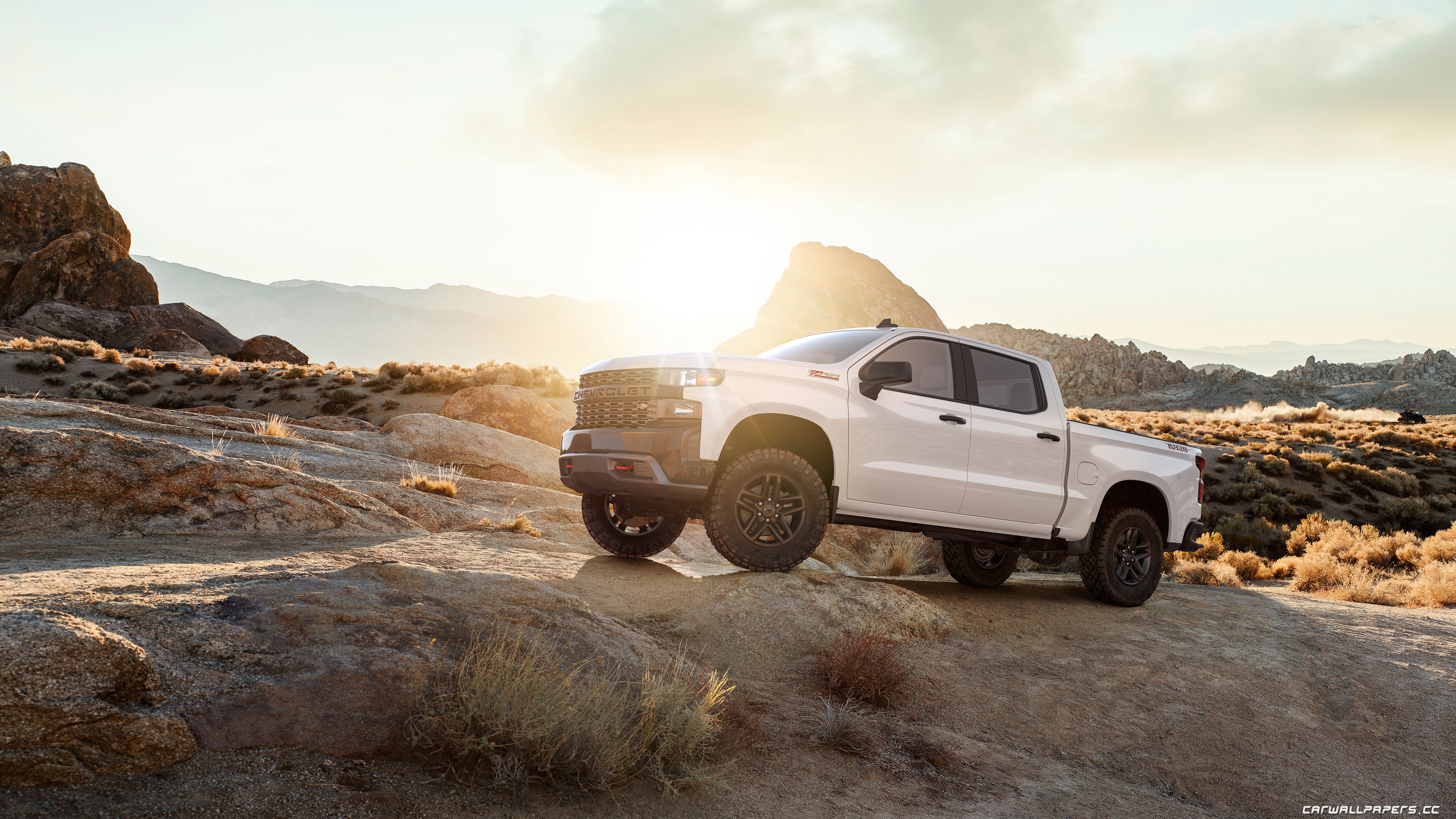 Cars desktop wallpaper Chevrolet Silverado Custom Z71 Trailboss Crew Cab