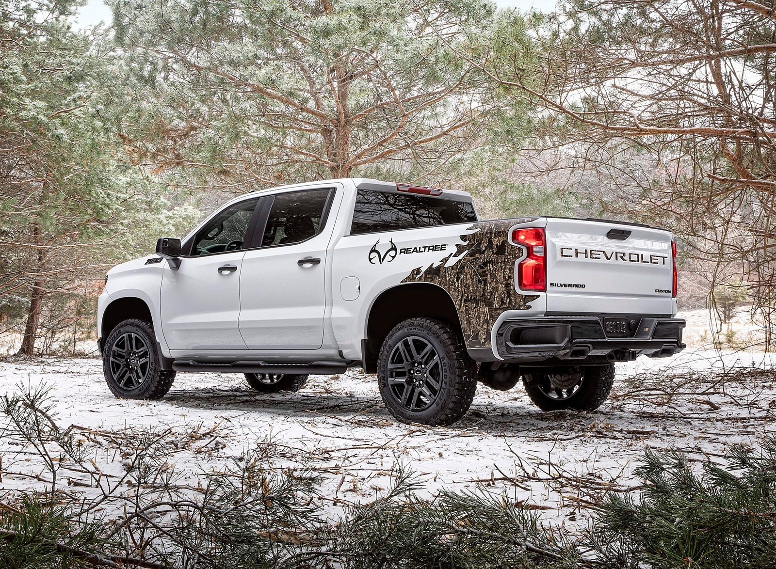 Chevrolet Silverado Realtree Edition Wallpaper (HD Image)