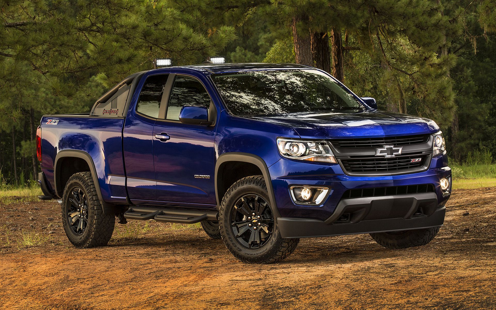 Chevrolet Colorado Z71 Trail Boss Extended Cab and HD Image