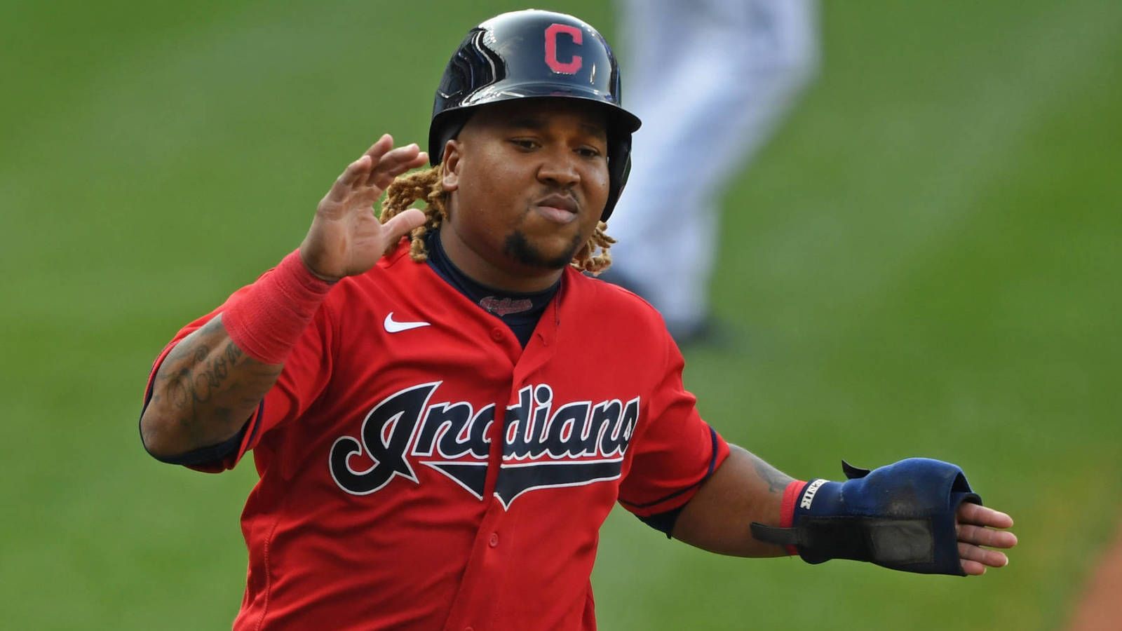 Report: Cleveland 'not interested in' trading Jose Ramirez