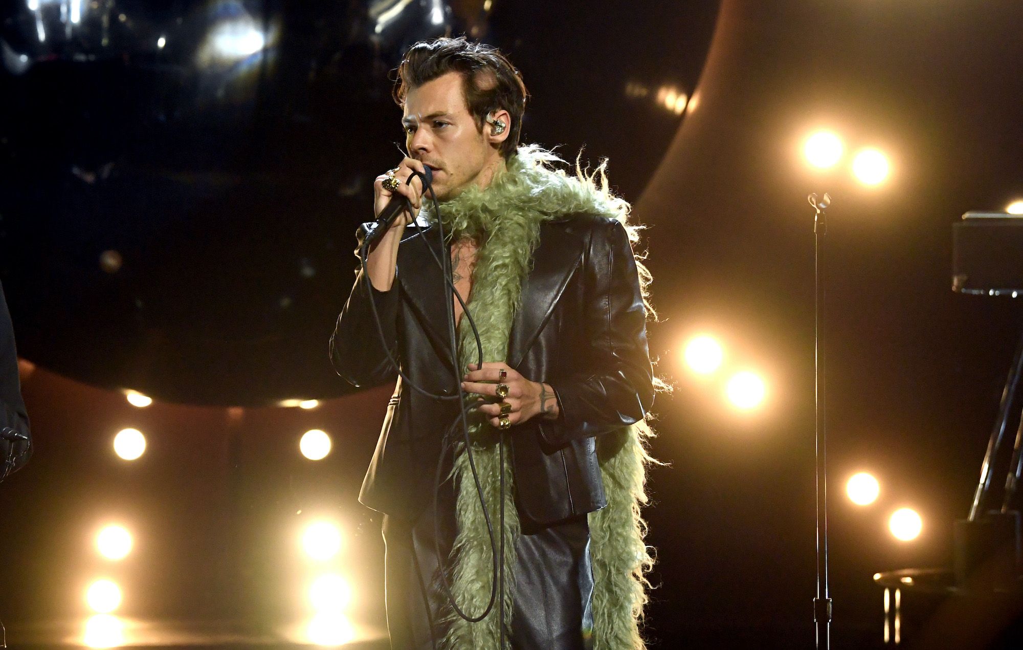 Watch Harry Styles open the Grammys 2021 main ceremony