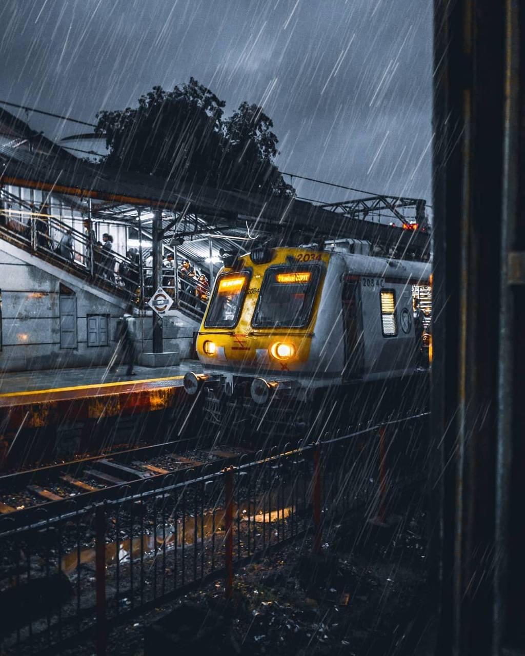 Local Train Wallpapers - Wallpaper Cave