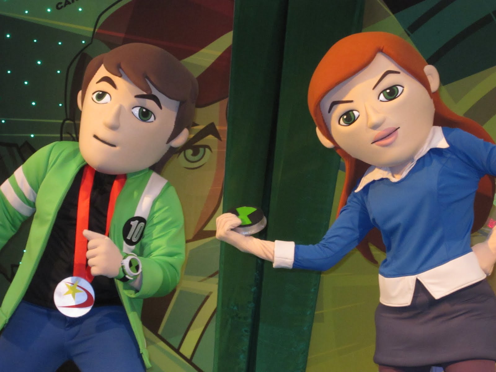 Ben 10 Gwen Mascot Costume