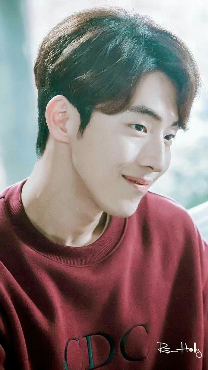 Lee Sung Kyung Wallpaper