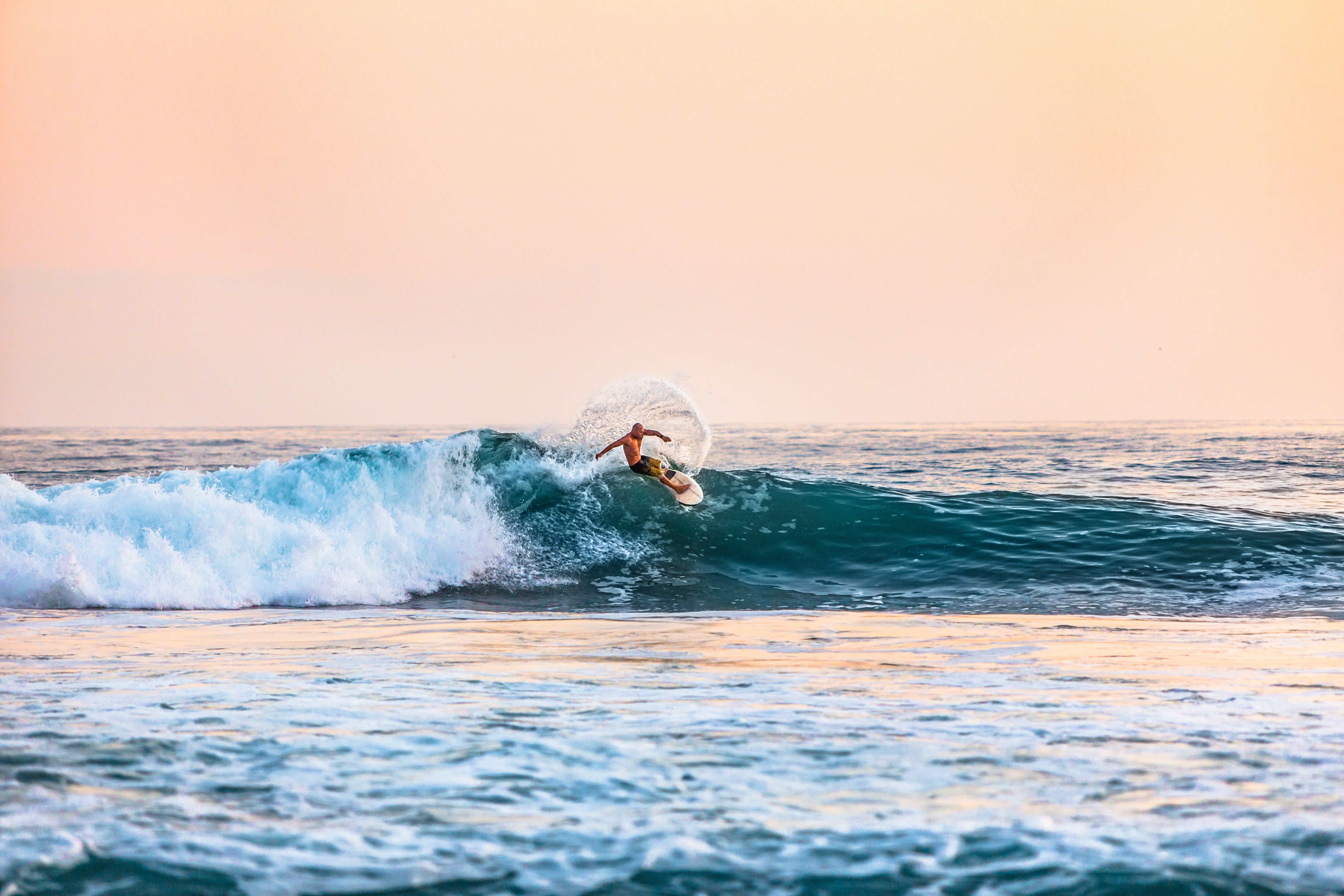5472x3648 #wave, #surfer, #man, #summer wallpaper, #standing, #ocean, #surfboard, #riding the wave, #sand, #person, #sport, #summer background, #spray, #wallpaper, #Creative Commons image, #surfing, #splash, #foam, #water, #male, #sea