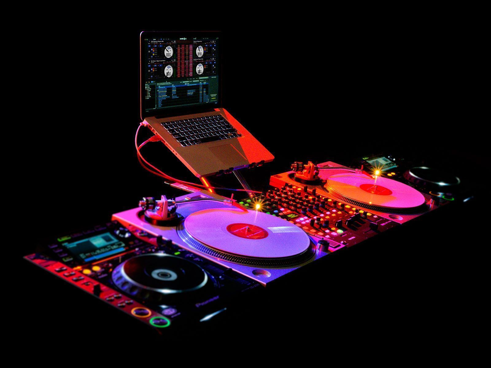 DJ Controller Wallpaper