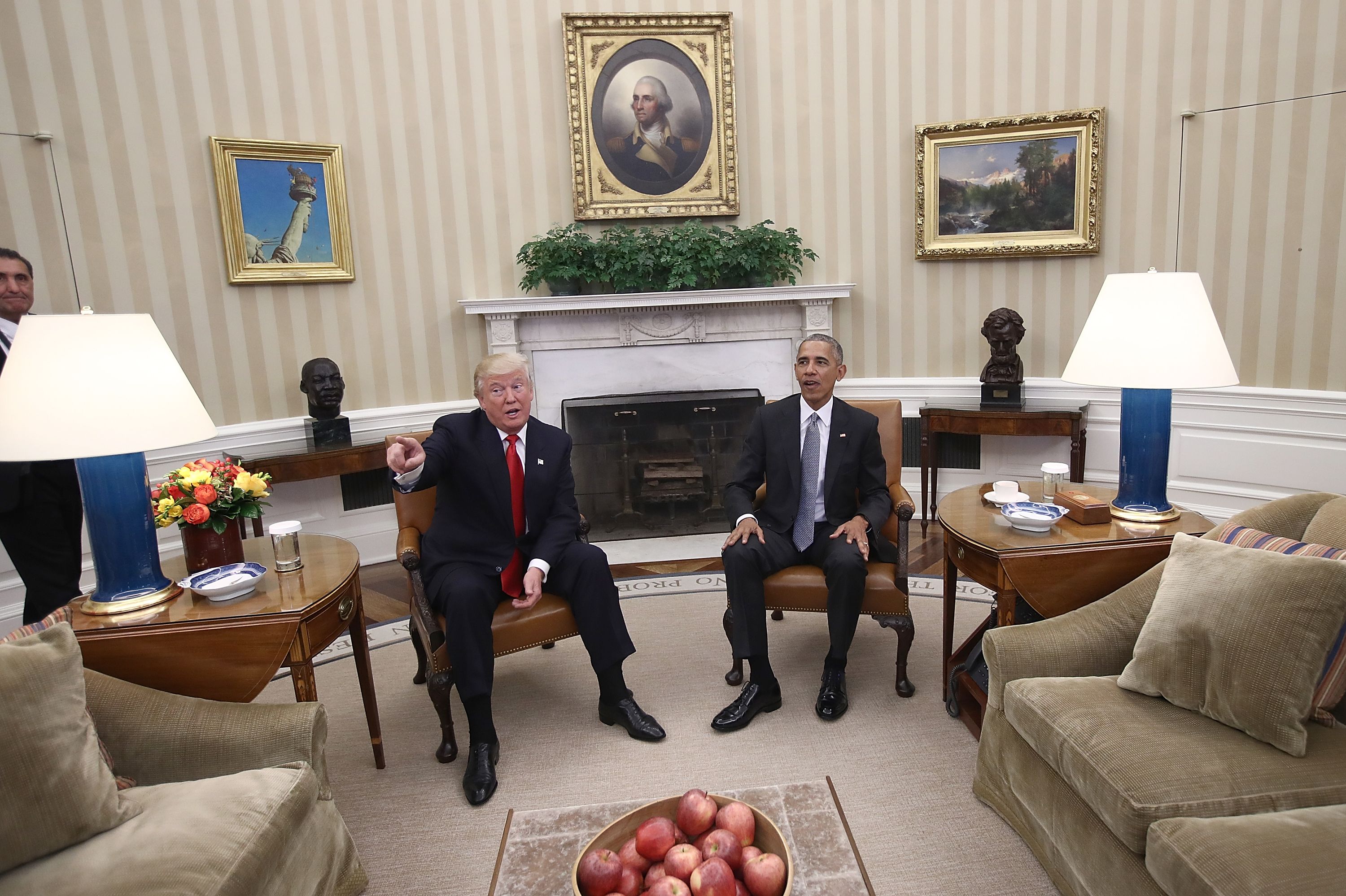 Trump or Obama: Who decorated the Oval Office better?