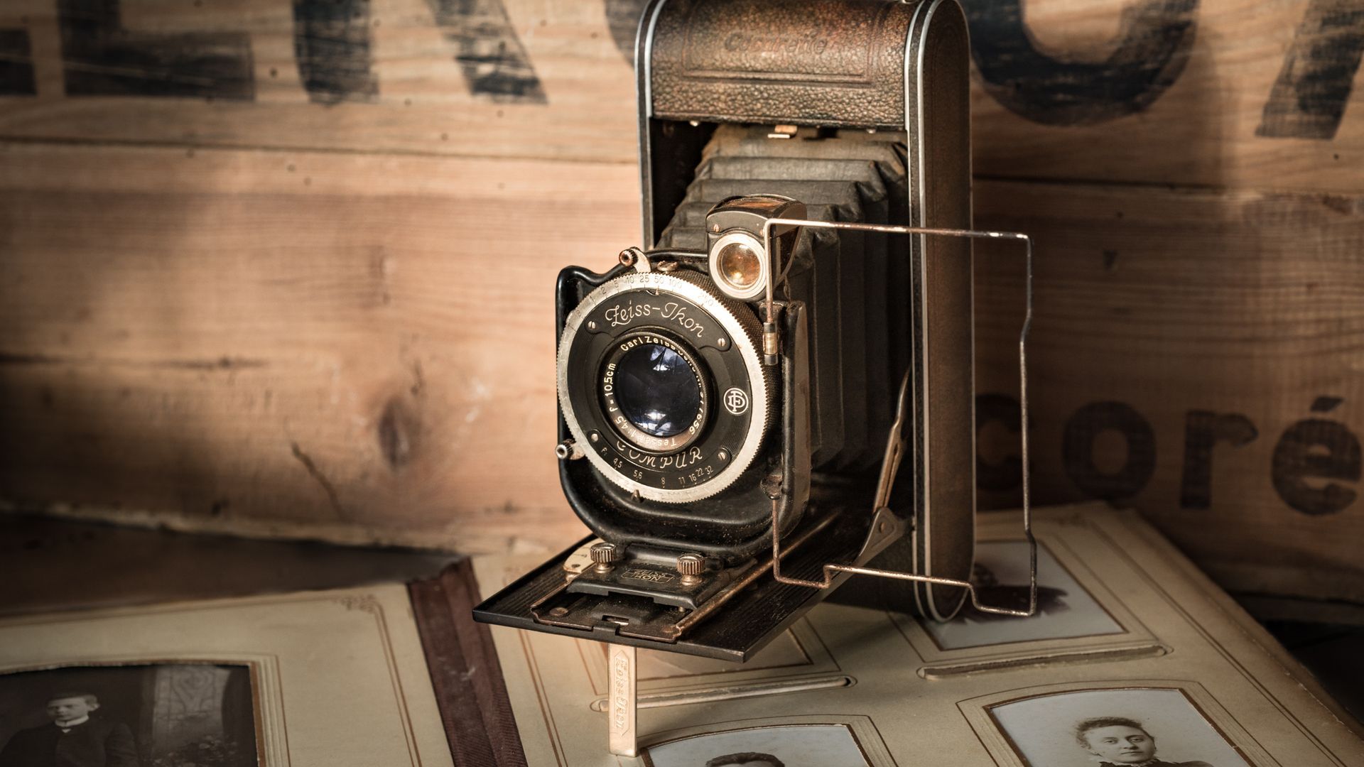 Vintage Camera On Brown Surface HD Image Free Wallpaper