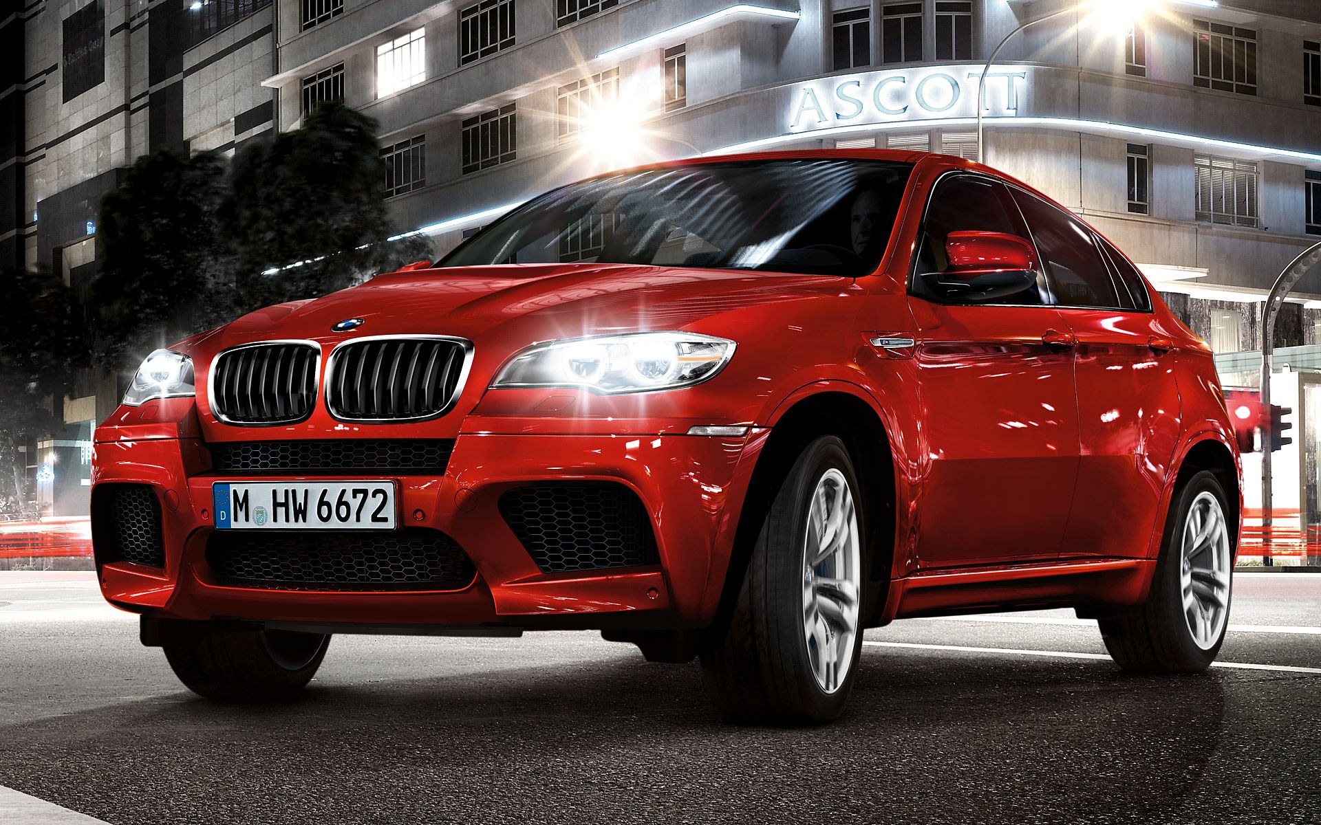 Wallpaper: 2013 BMW X6 and 2013 BMW X6 M Facelifts