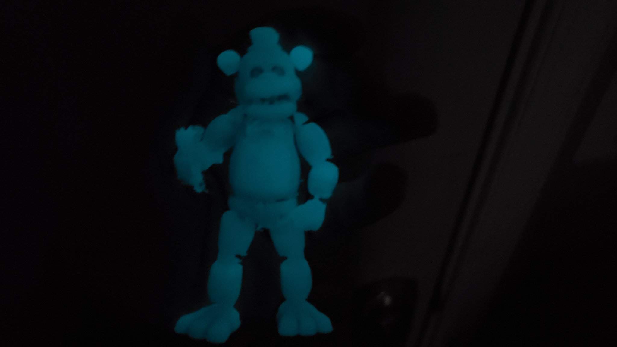 FREDDY FROSTBEAR FIGURE. Five Nights At Freddy's Amino
