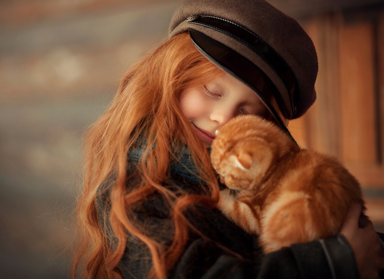 Picture Little girls Cats Redhead girl child Hug Hair Ginger color