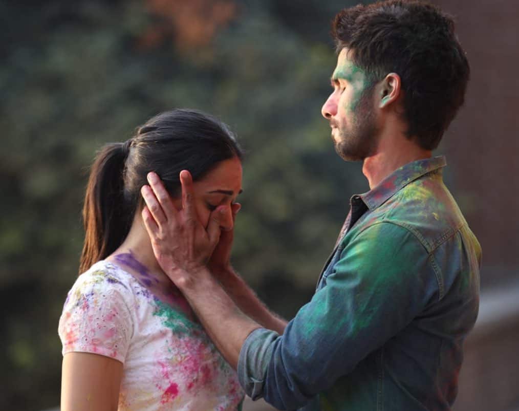 Kabir Singh Completes 1 Year: Shahid Kapoor Kiara Advani Shares BTS Picture From The Set Of Film