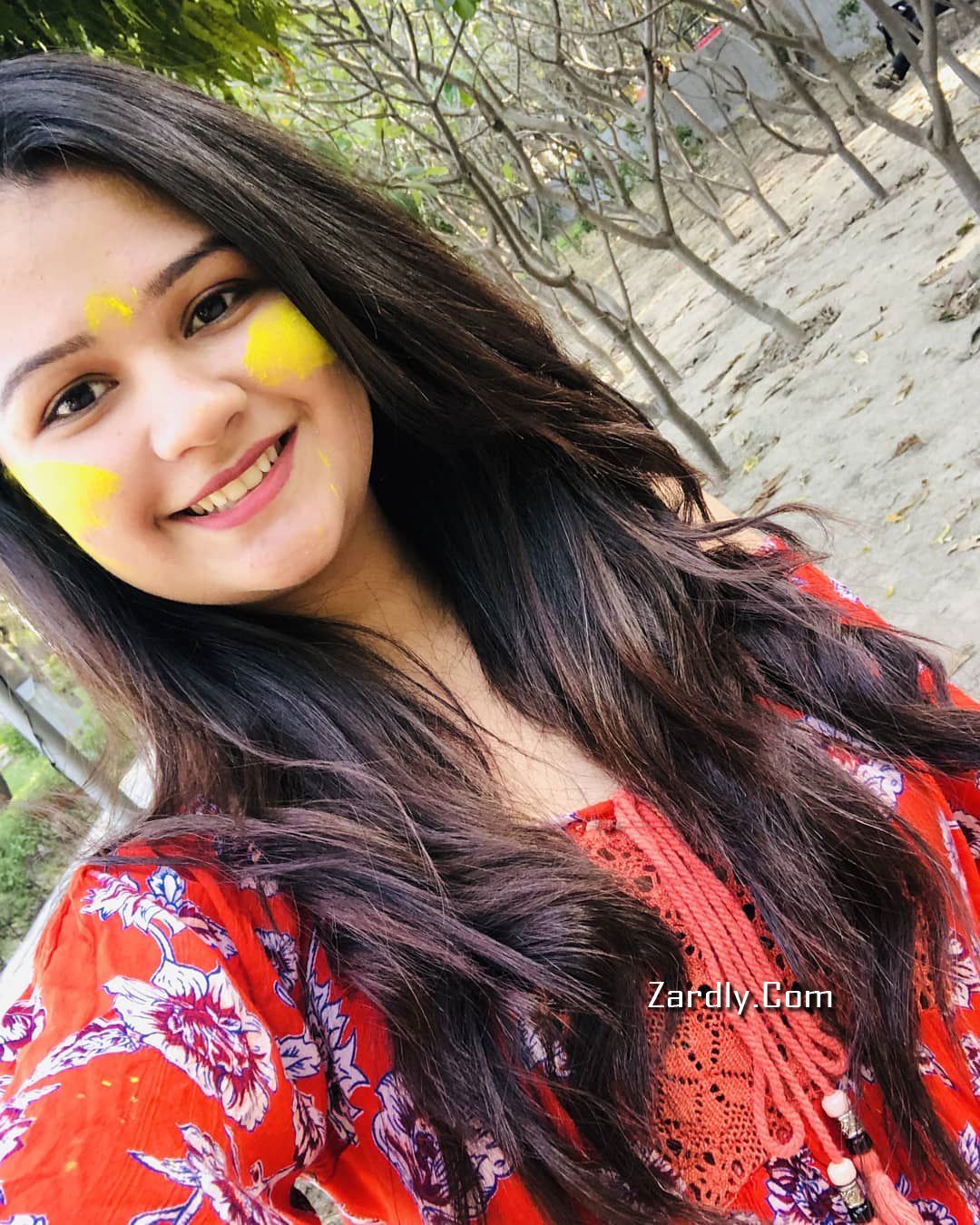 Beautiful Girls Holi Festival Picture, Status, Image And Wallpaper 2020 2021