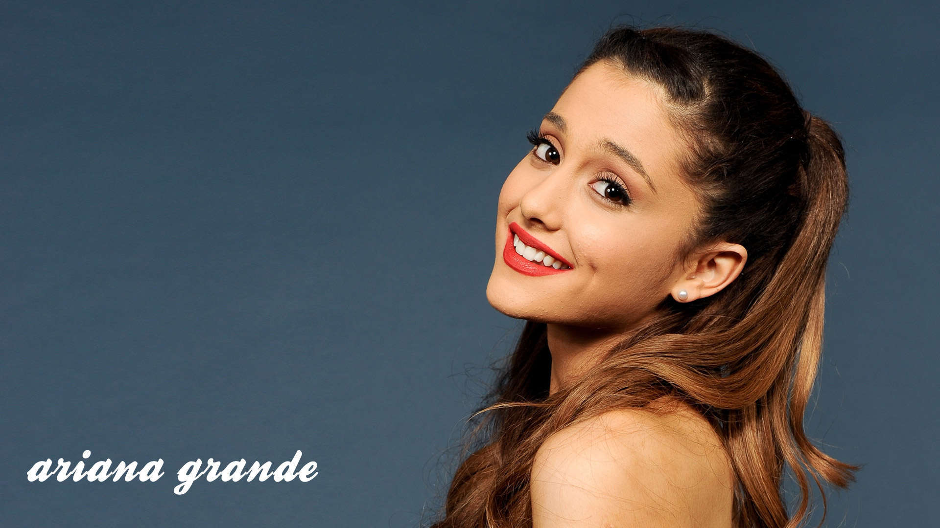 Ariana Grande Christmas HD Wallpaper