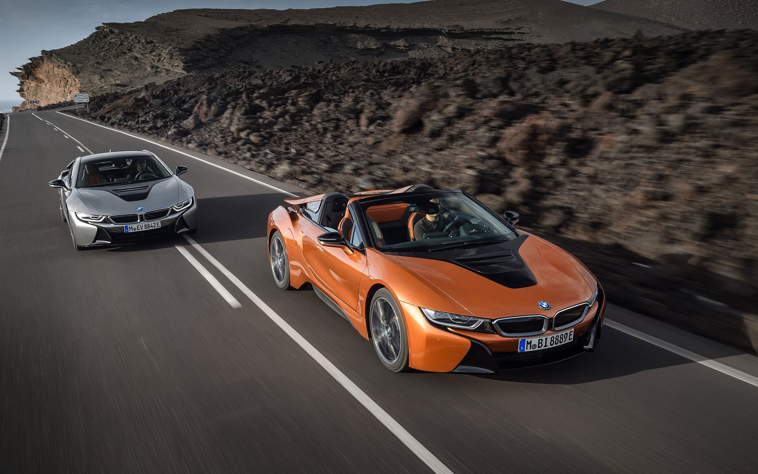 Download wallpaper BMW i8, 2019, orange roadster, gray sports coupe, electric cars, new i8, BMW for desktop with resolution 2560x1600. High Quality HD picture wallpaper