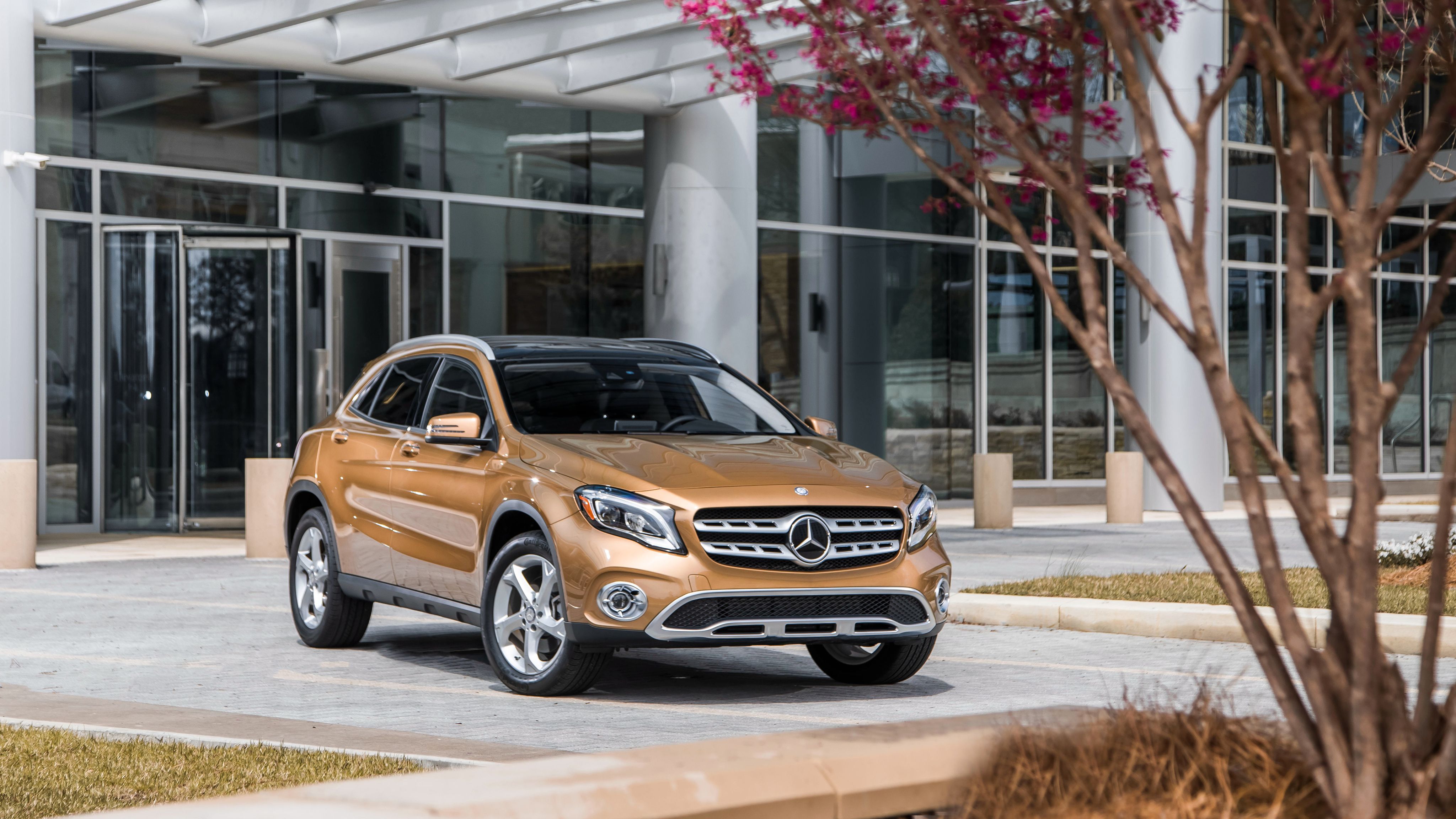 Mercedes Benz GLA 250 4MATIC 4K 2 Wallpaper. HD Car Wallpaper